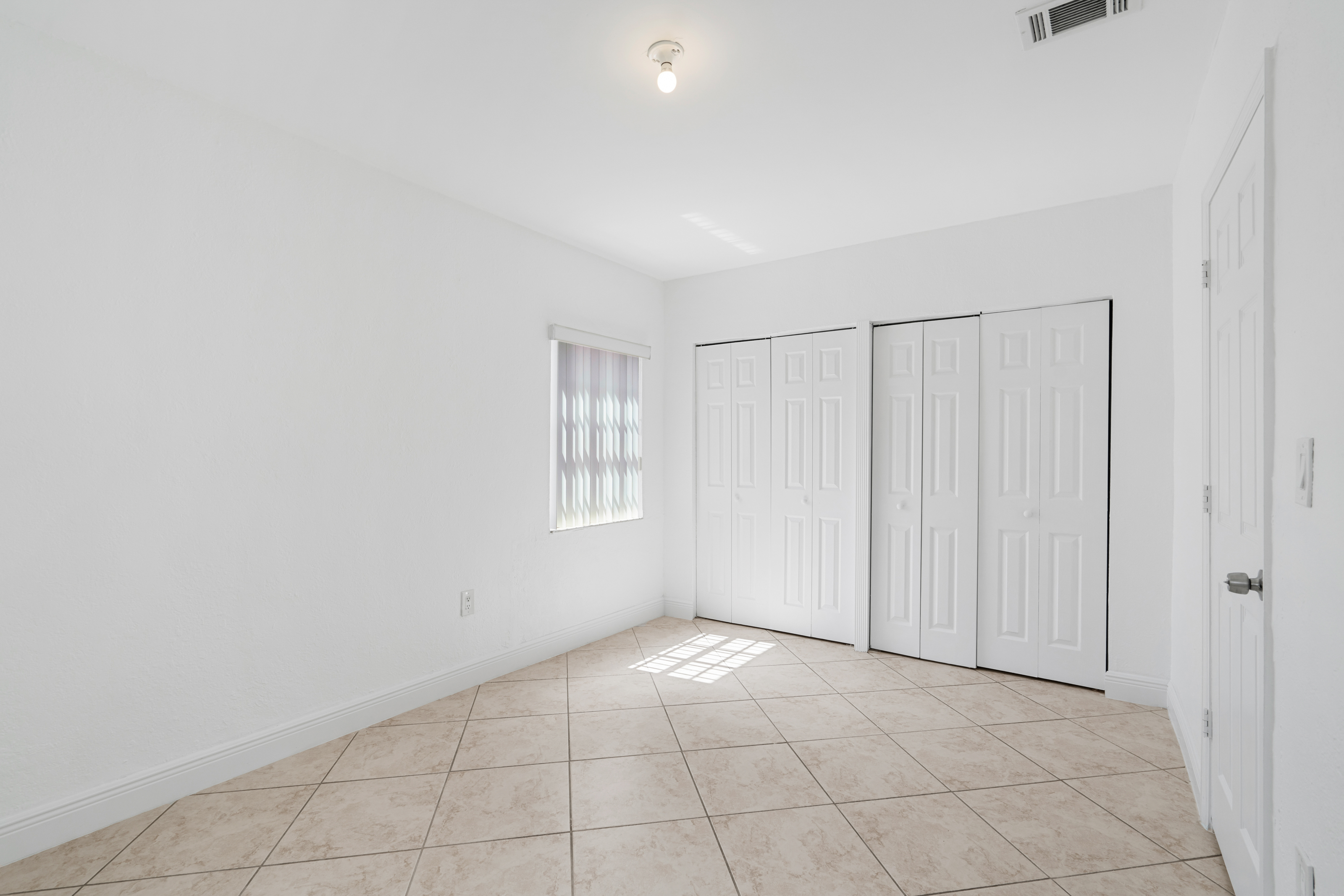 1381 W 63rd Street Hialeah FL 33012