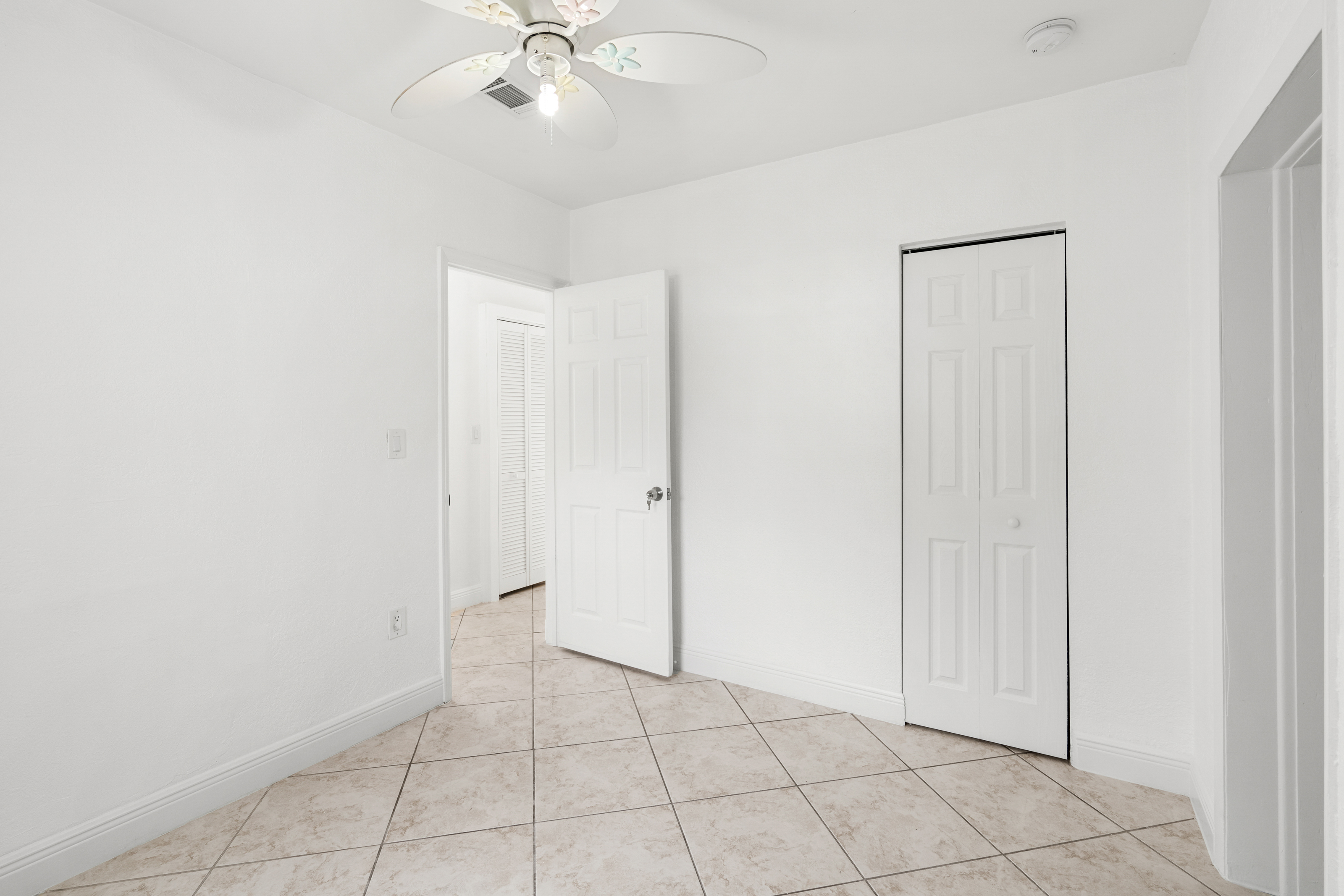 1381 W 63rd Street Hialeah FL 33012