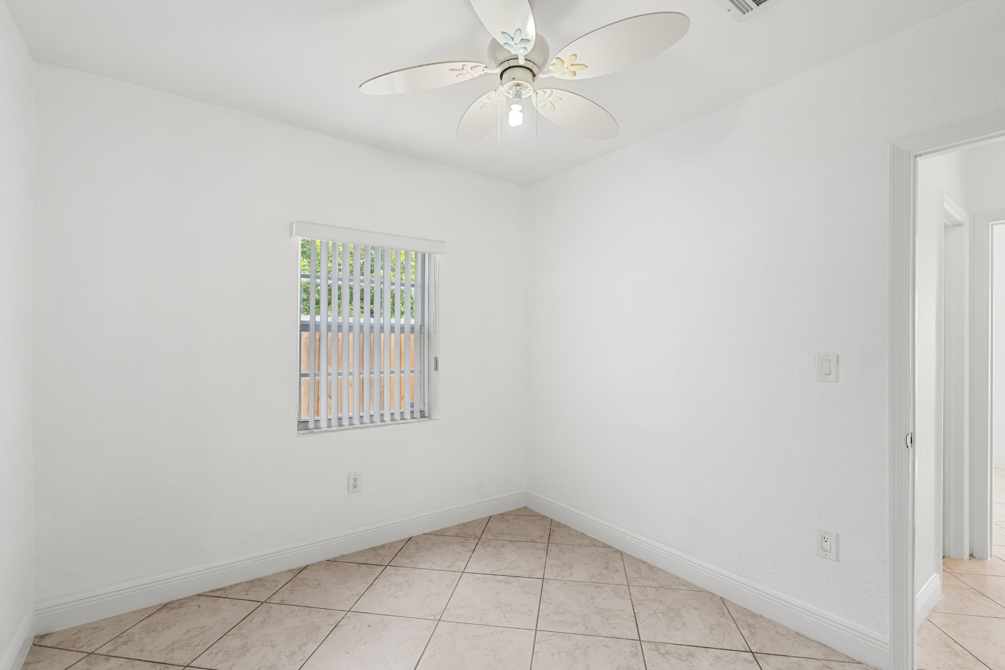 1381 W 63rd Street Hialeah FL 33012