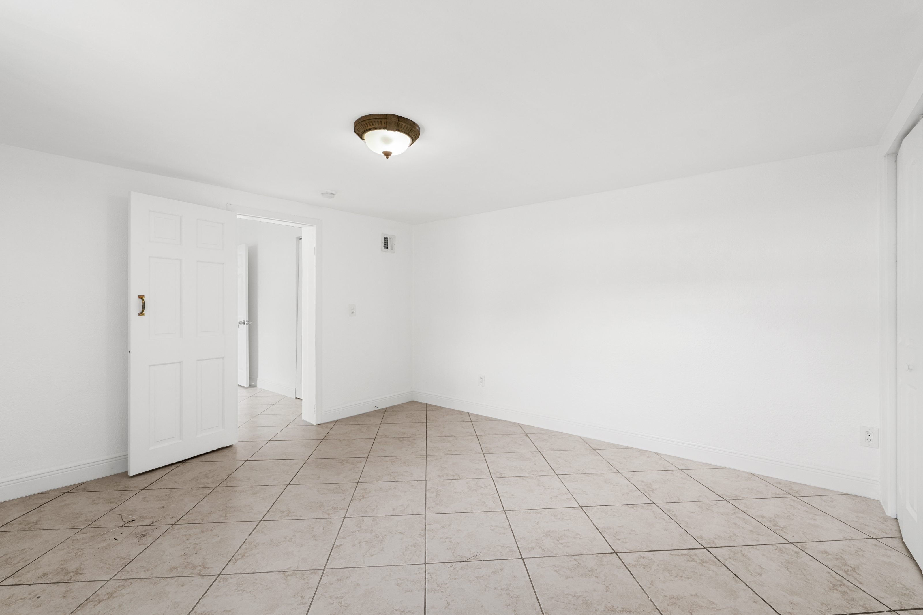 1381 W 63rd Street Hialeah FL 33012