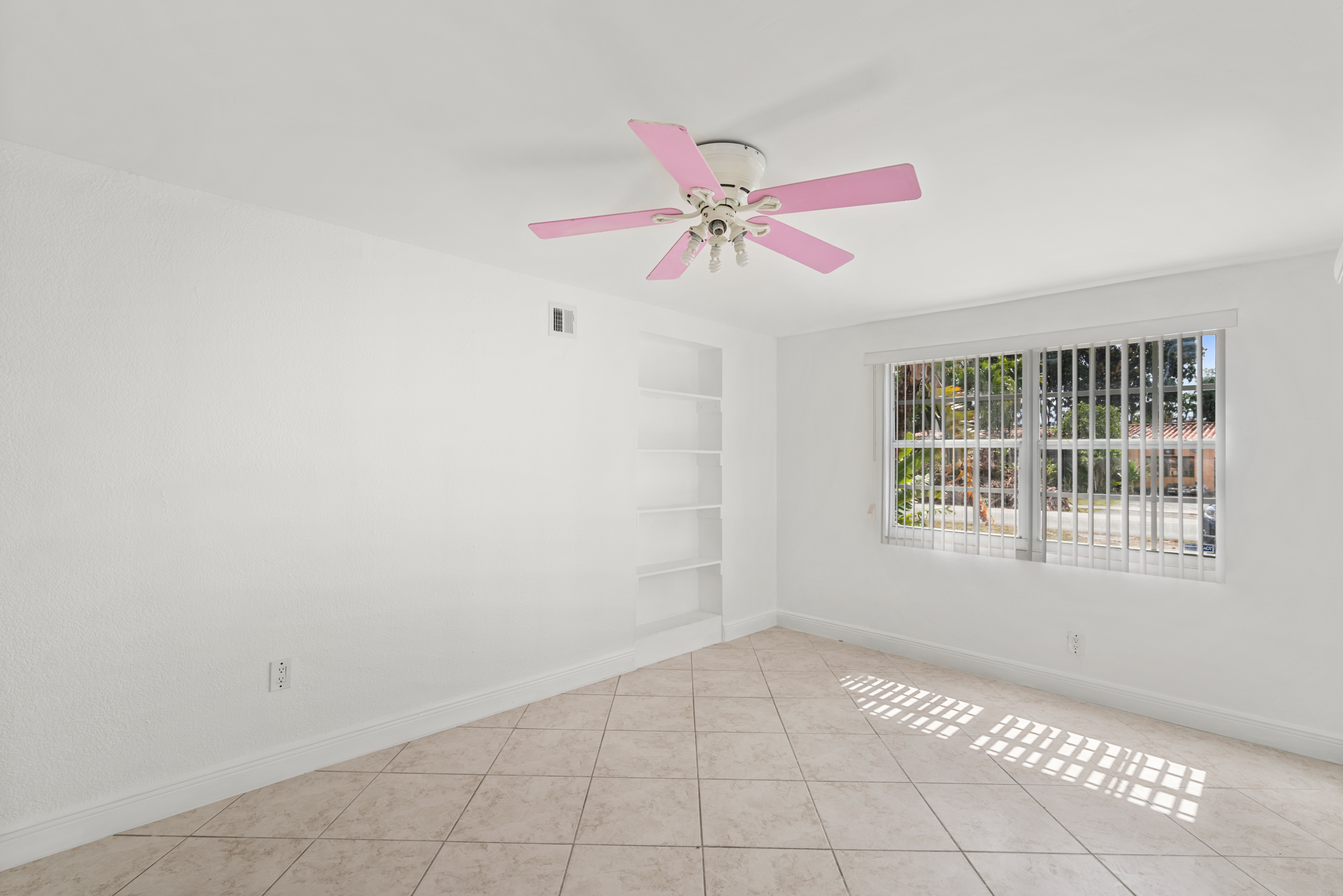 1381 W 63rd Street Hialeah FL 33012