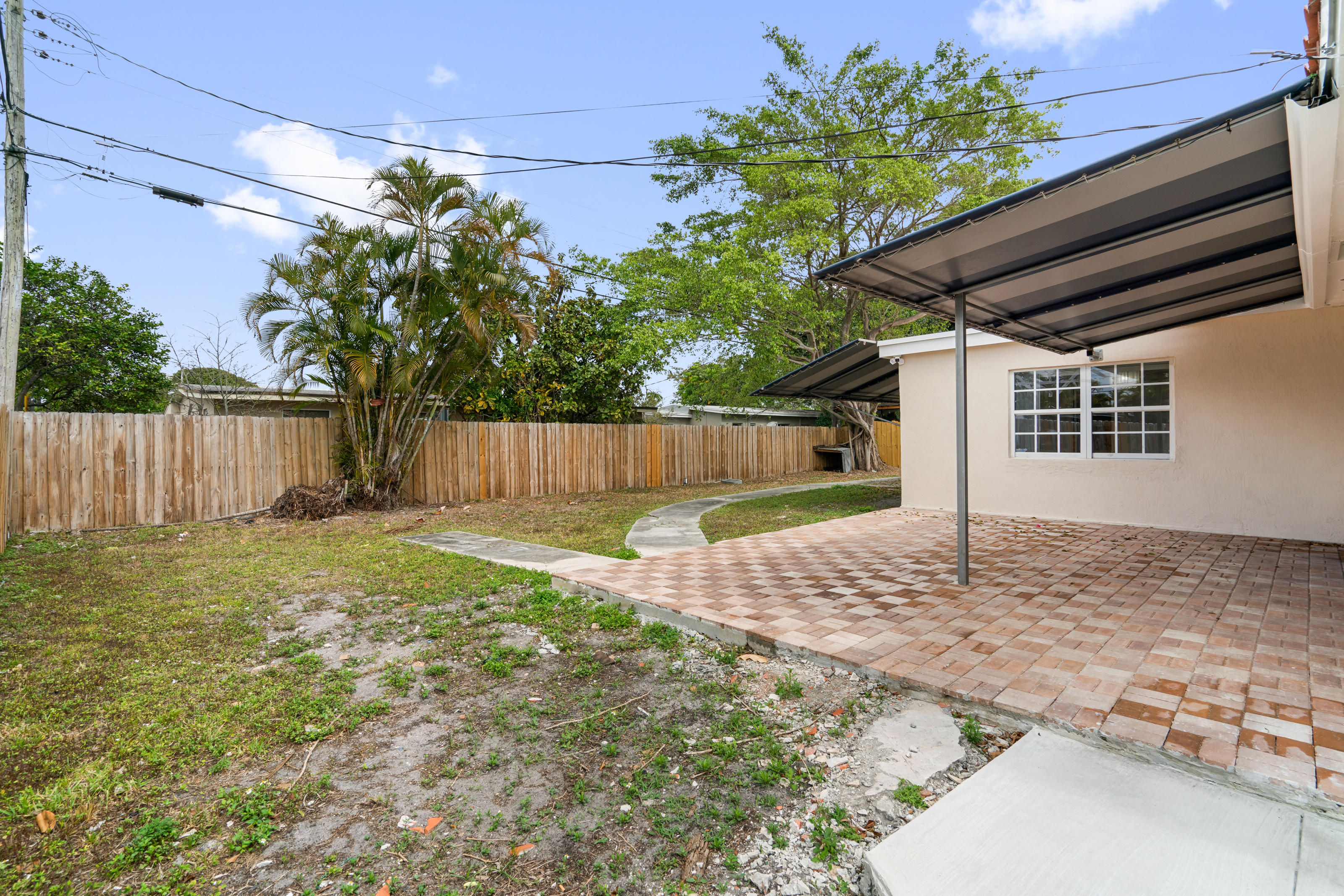 1381 W 63rd Street Hialeah FL 33012