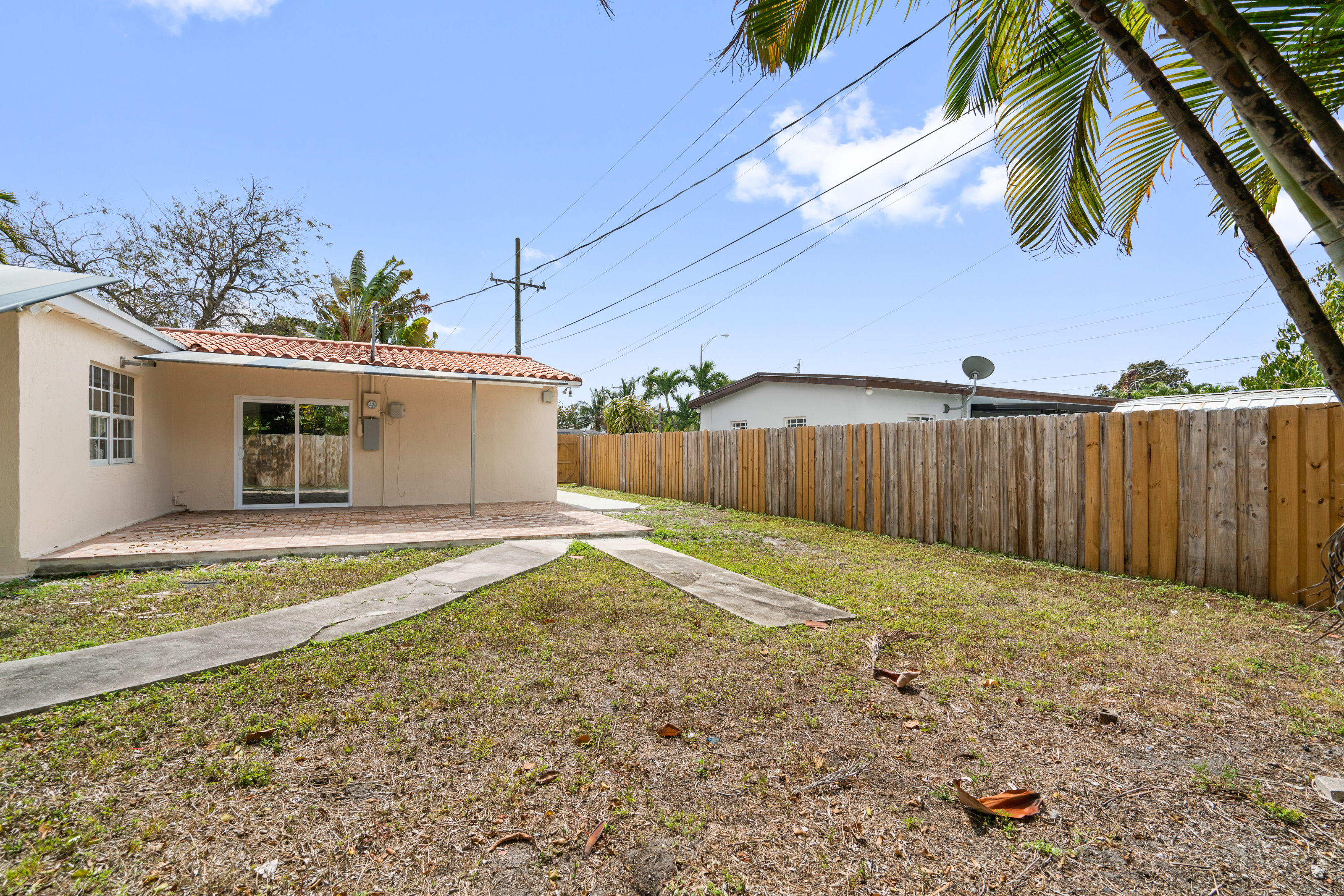 1381 W 63rd Street Hialeah FL 33012