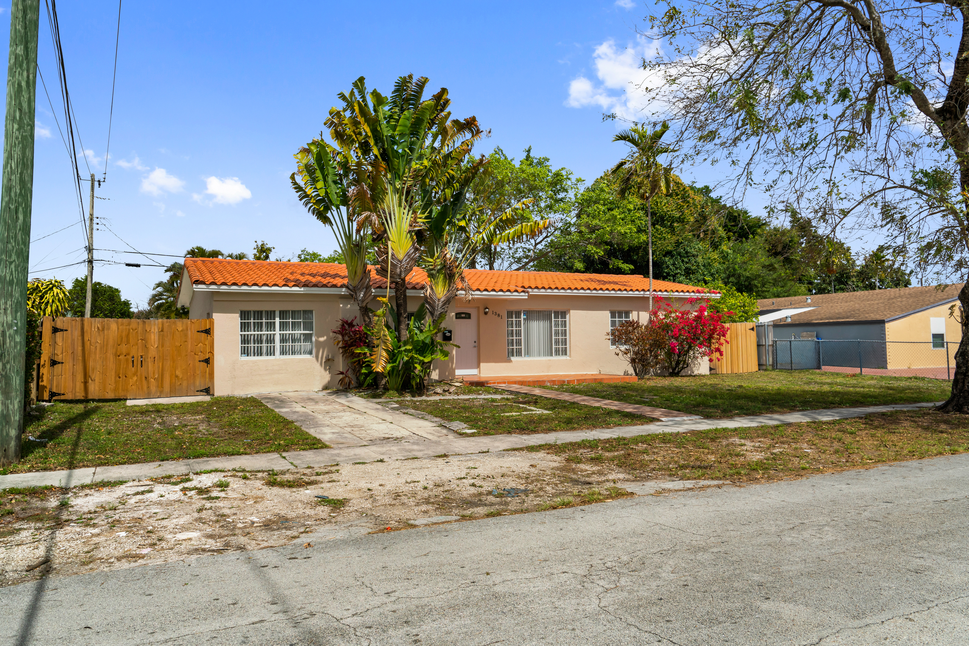 1381 W 63rd Street Hialeah FL 33012