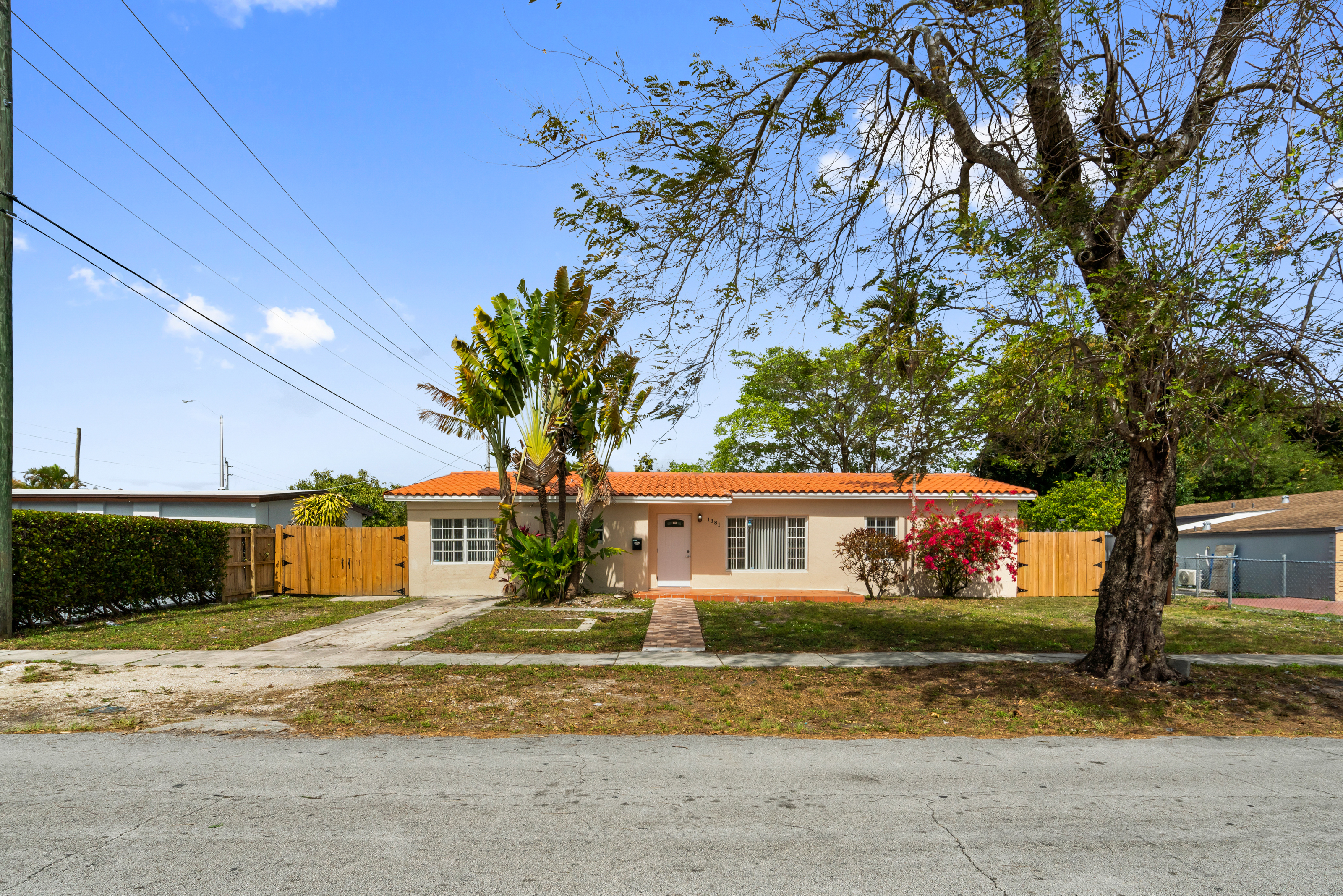 1381 W 63rd Street Hialeah FL 33012