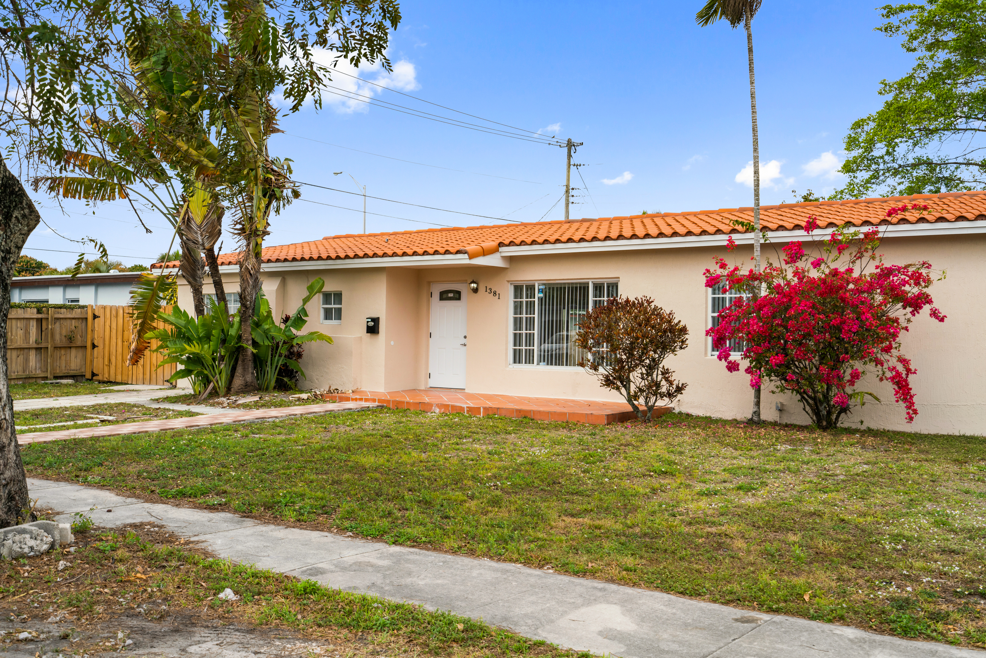 1381 W 63rd Street Hialeah FL 33012