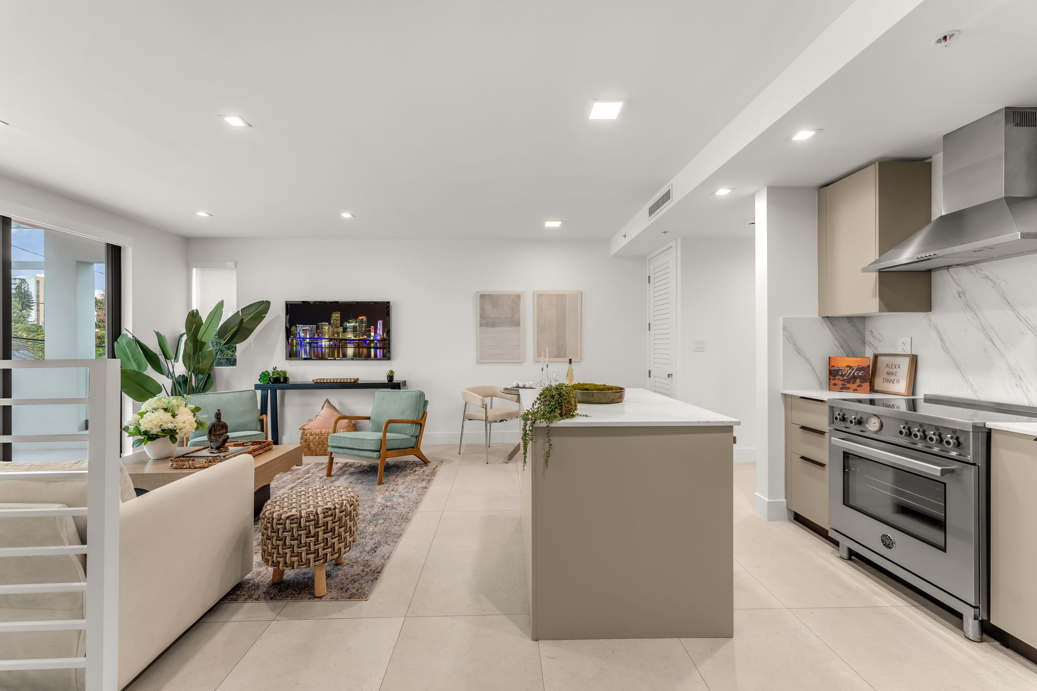 721 SW 11th Street Miami FL 33129