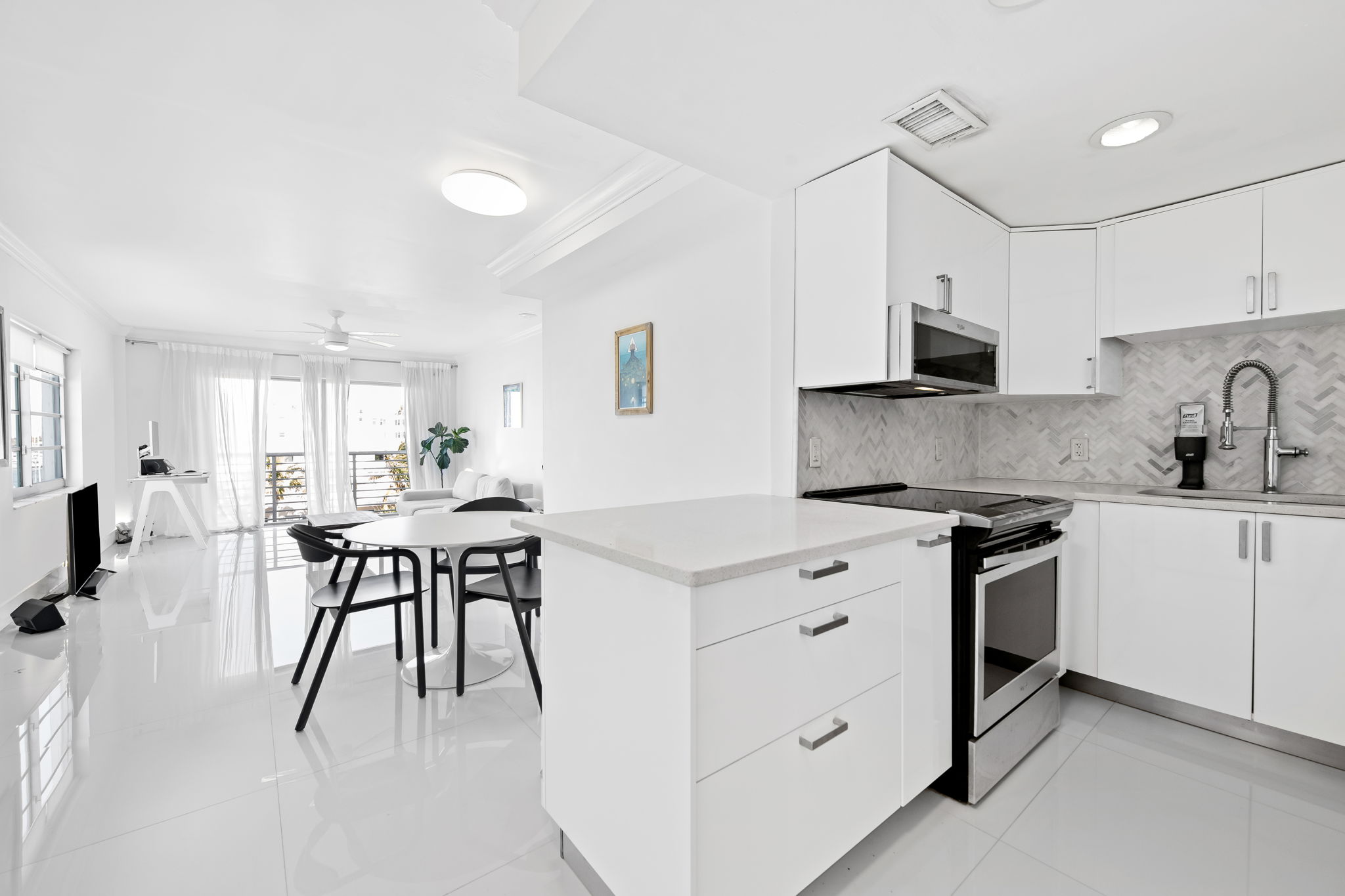 1450 Lincoln Road Miami Beach FL 33139