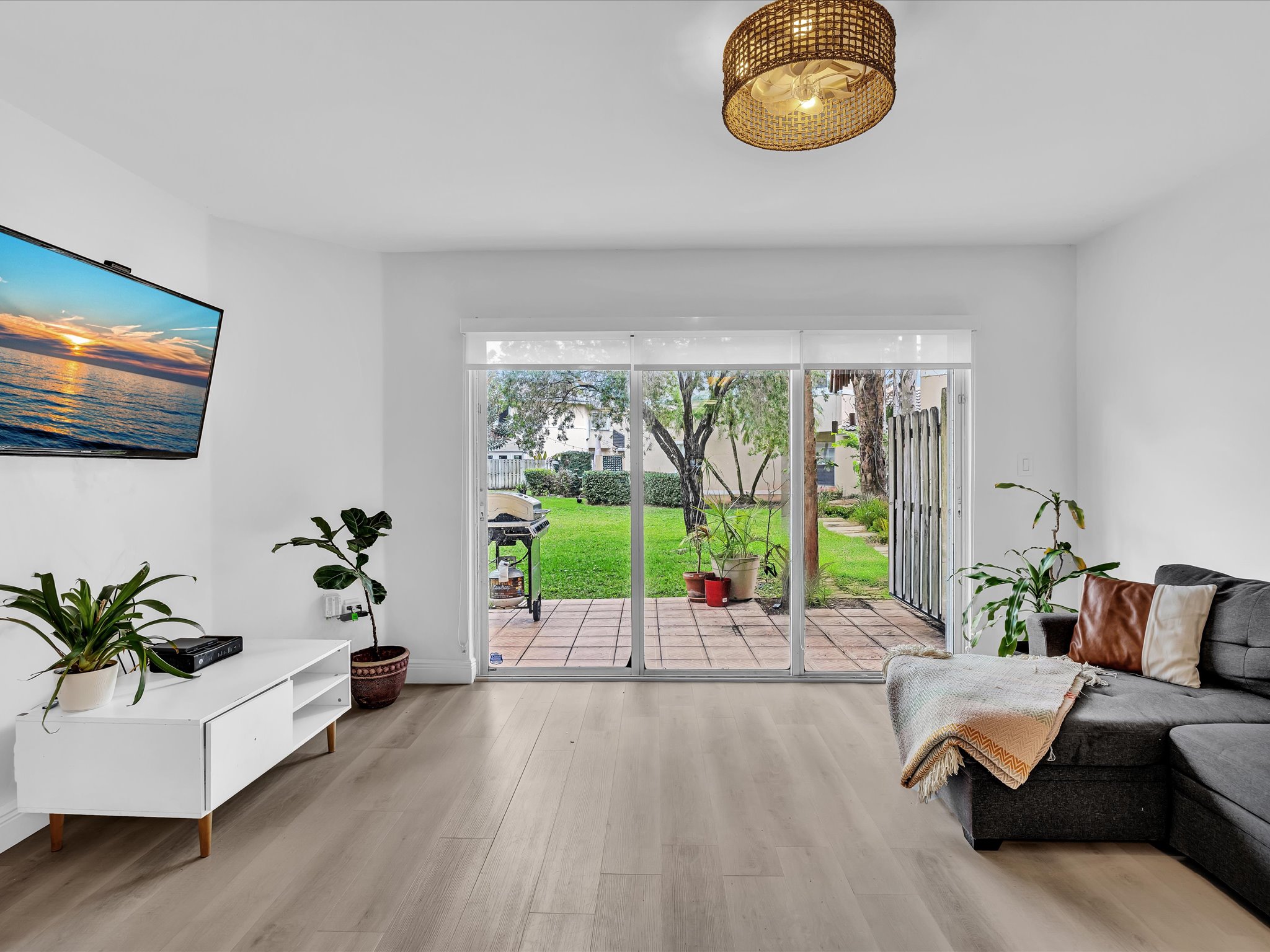 2237 NW 171st Terrace Pembroke Pines FL 33028