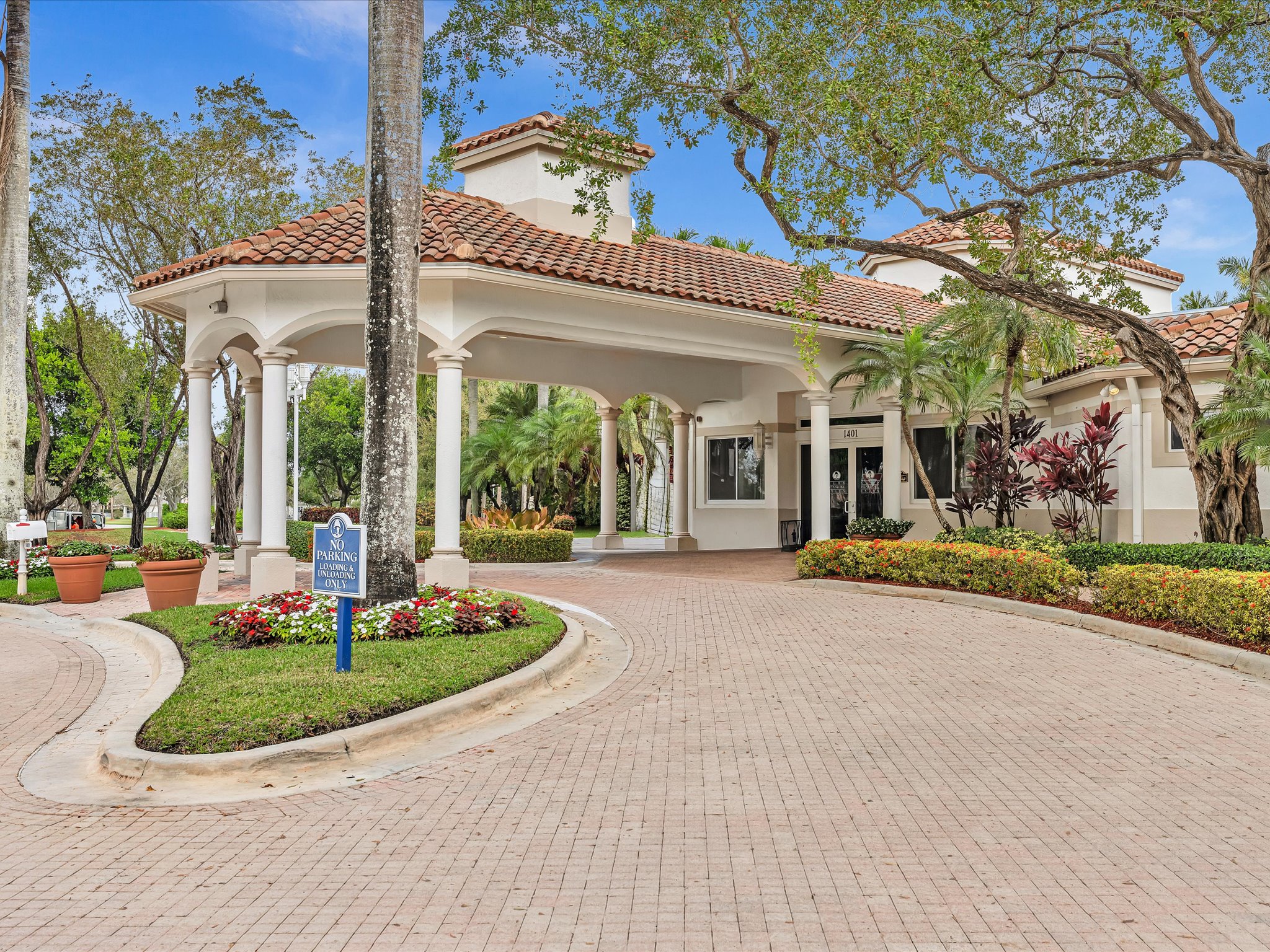 2237 NW 171st Terrace Pembroke Pines FL 33028