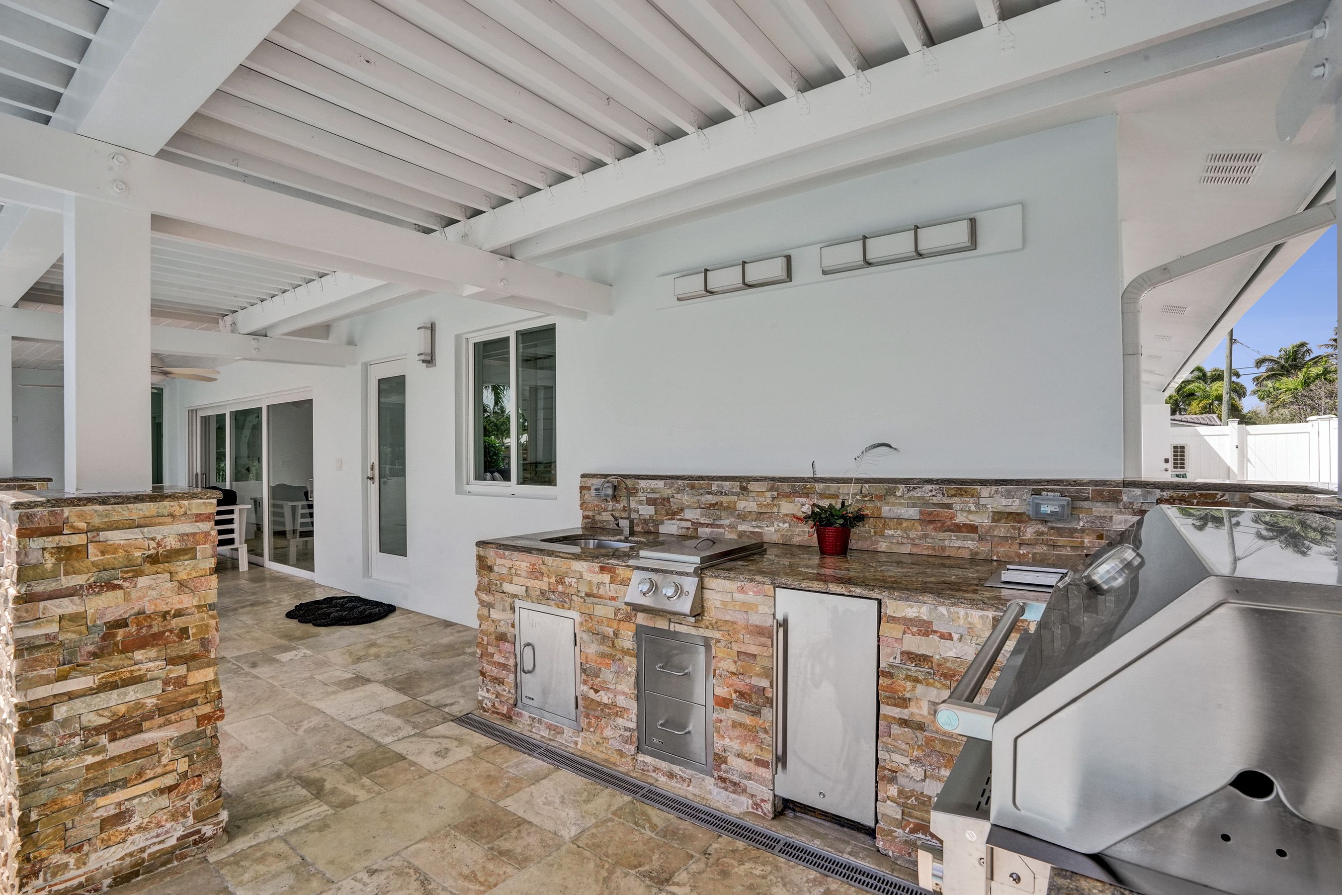400 SE 5th Terrace Pompano Beach FL 33060