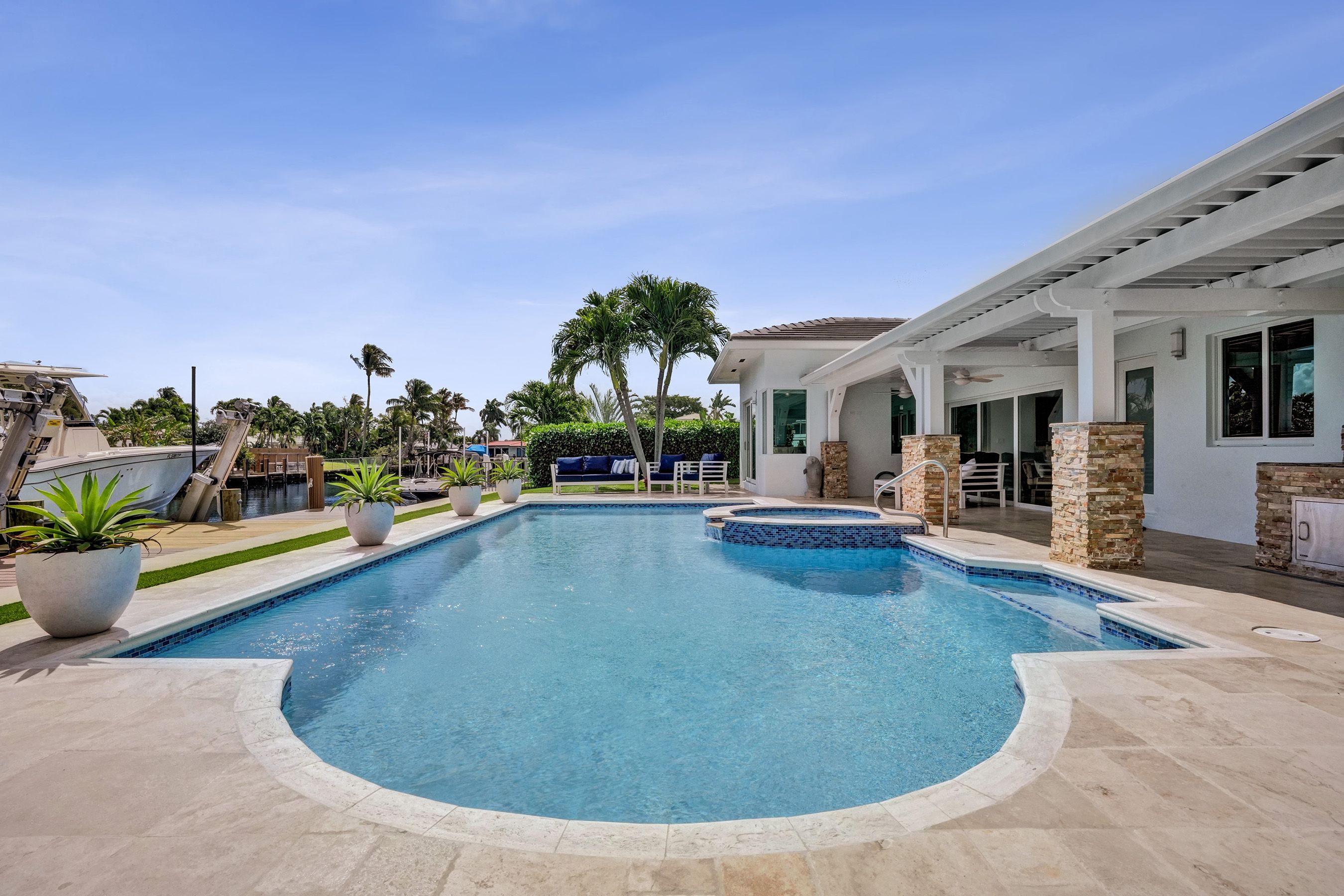 400 SE 5th Terrace Pompano Beach FL 33060
