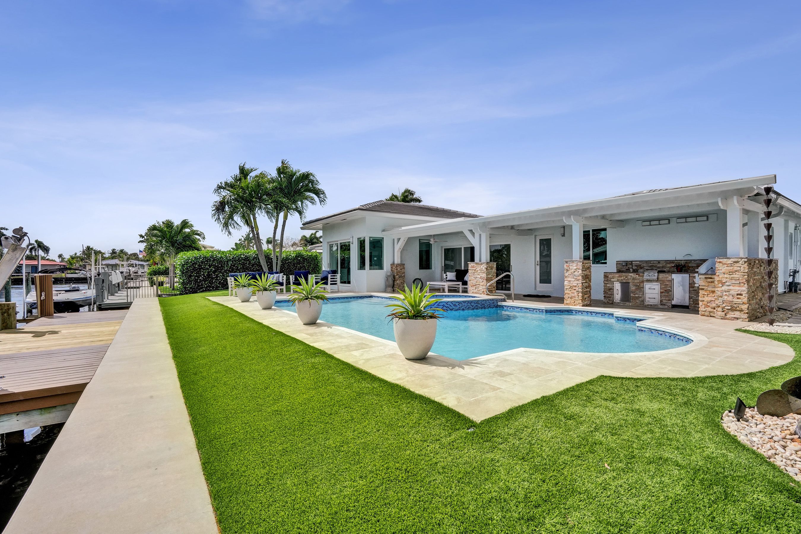 400 SE 5th Terrace Pompano Beach FL 33060