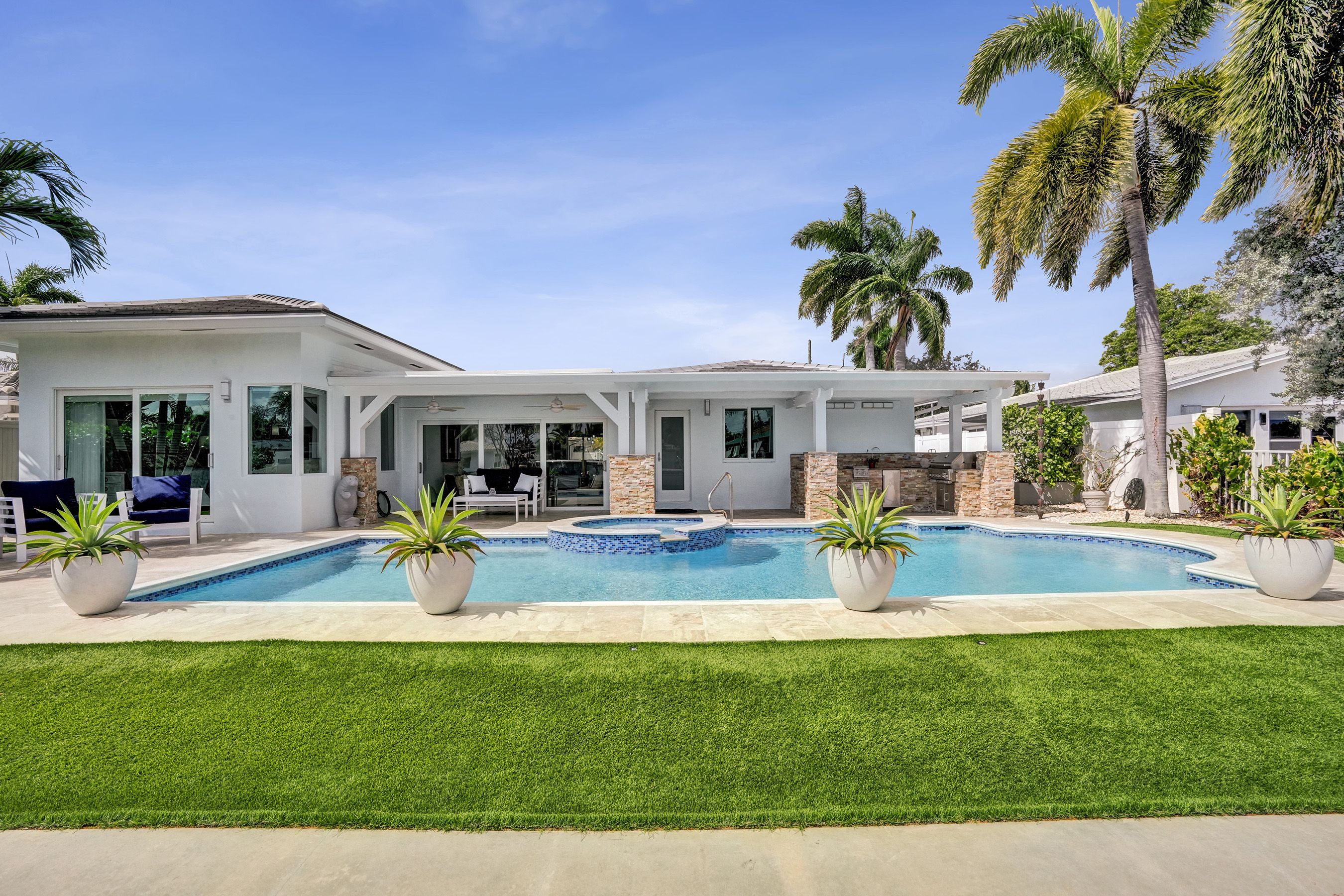 400 SE 5th Terrace Pompano Beach FL 33060