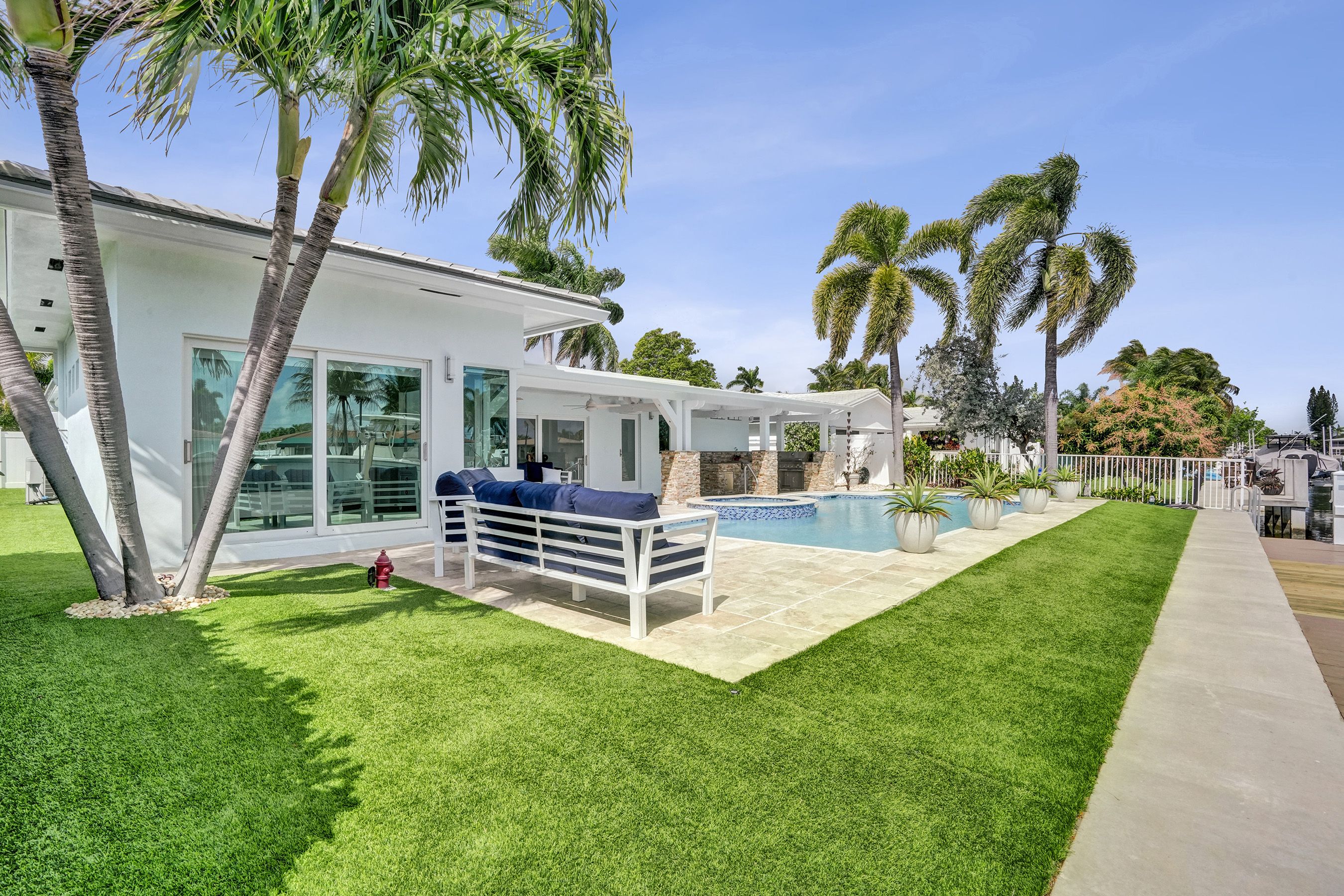 400 SE 5th Terrace Pompano Beach FL 33060