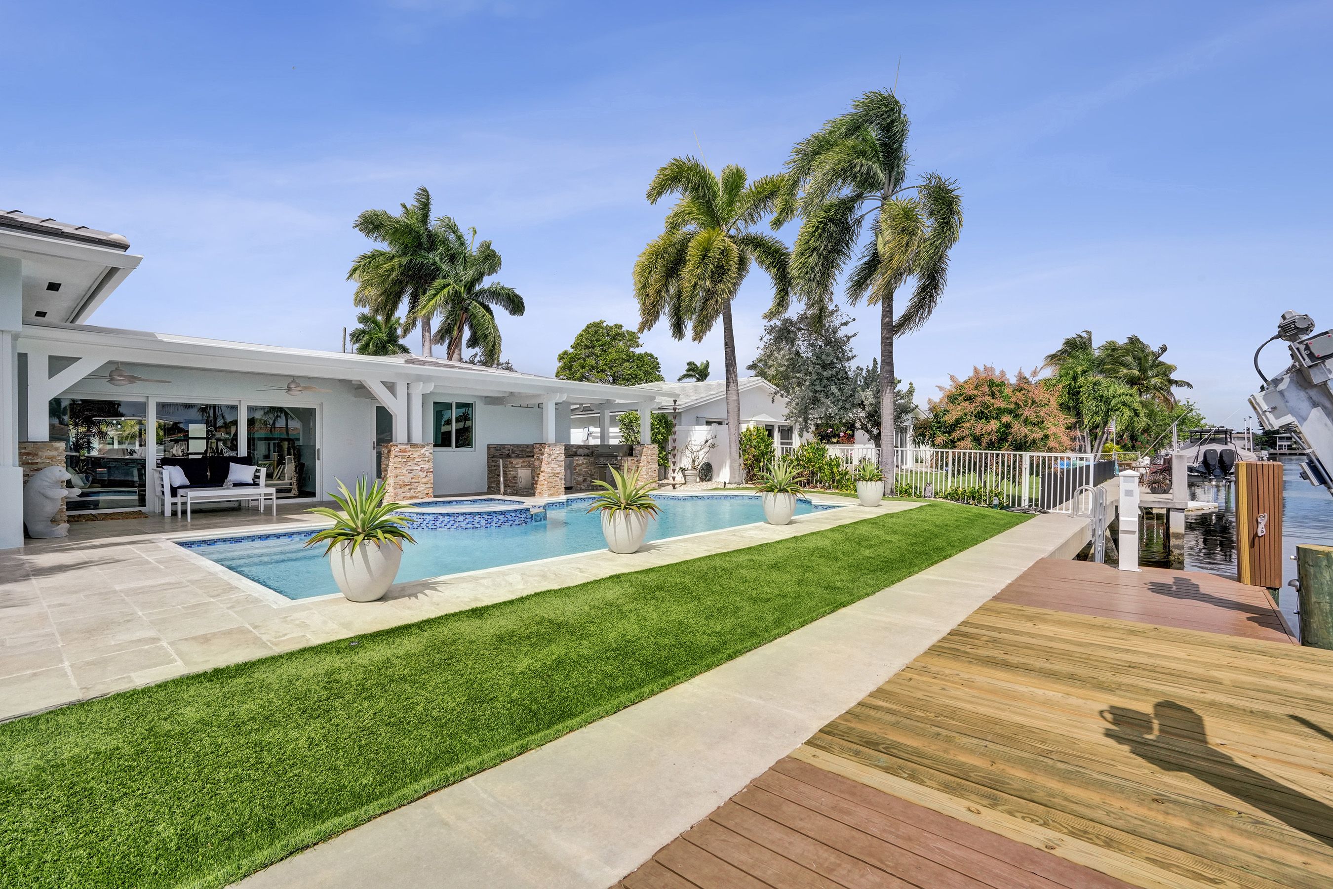 400 SE 5th Terrace Pompano Beach FL 33060