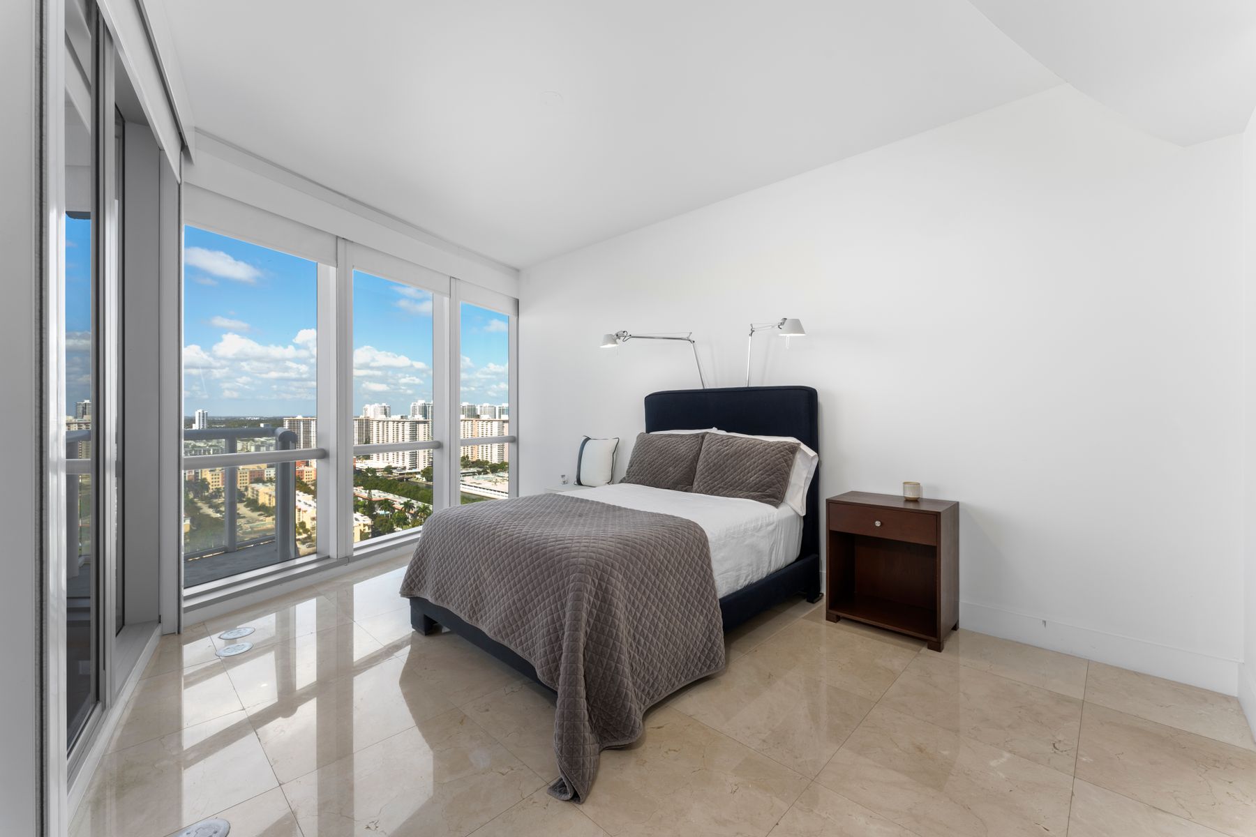17121 Collins Avenue Sunny Isles Beach FL 33160
