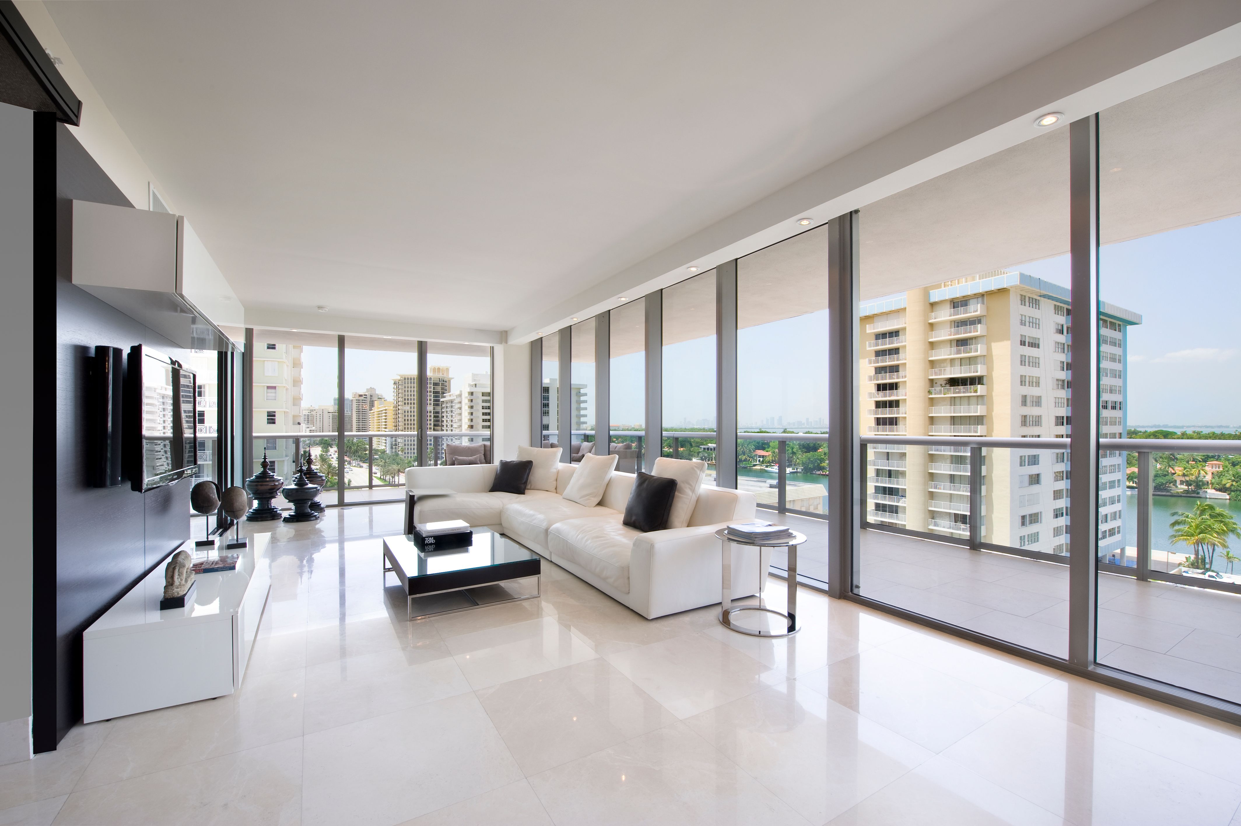 5875 Collins Avenue Miami Beach FL 33140