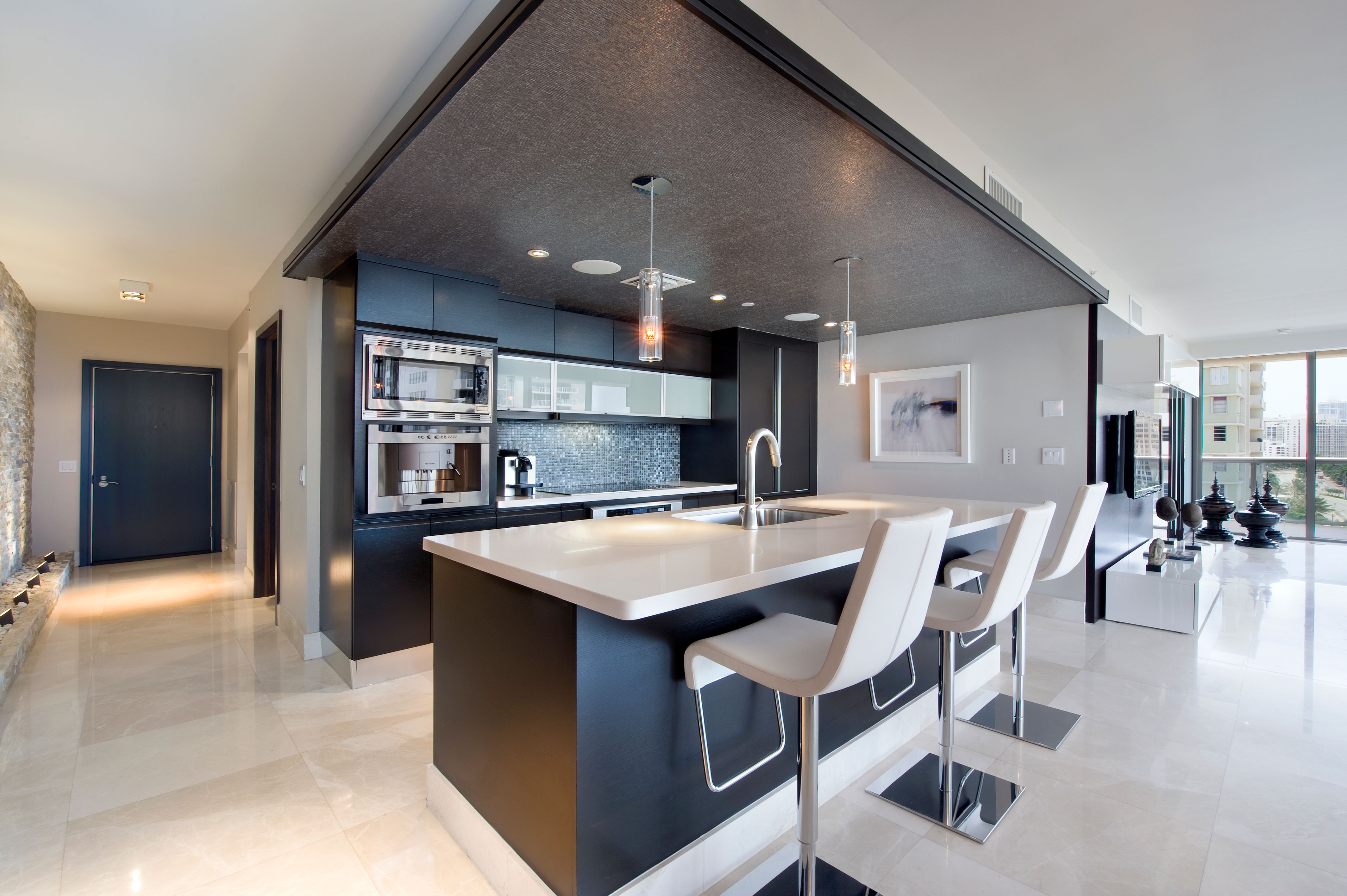 5875 Collins Avenue Miami Beach FL 33140