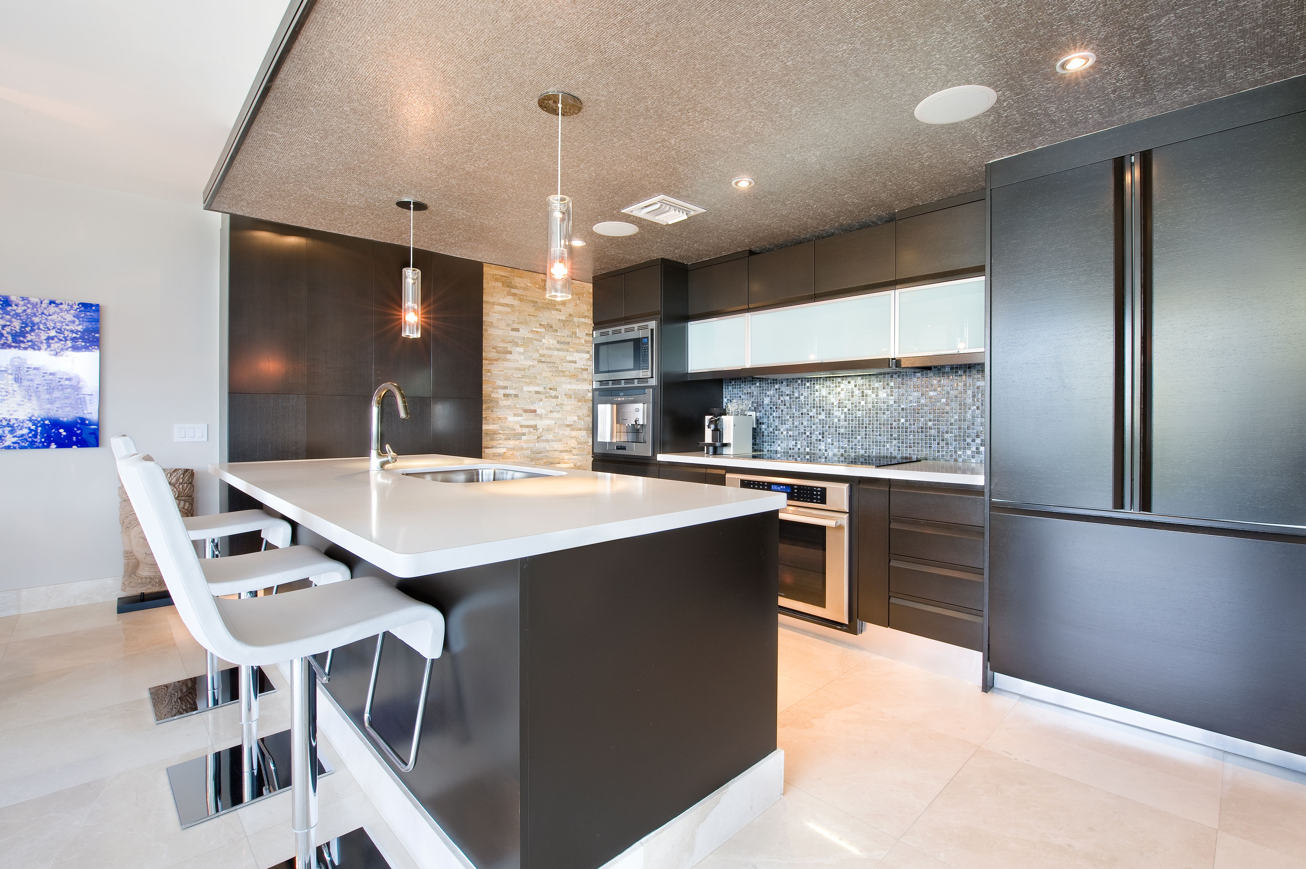 5875 Collins Avenue Miami Beach FL 33140