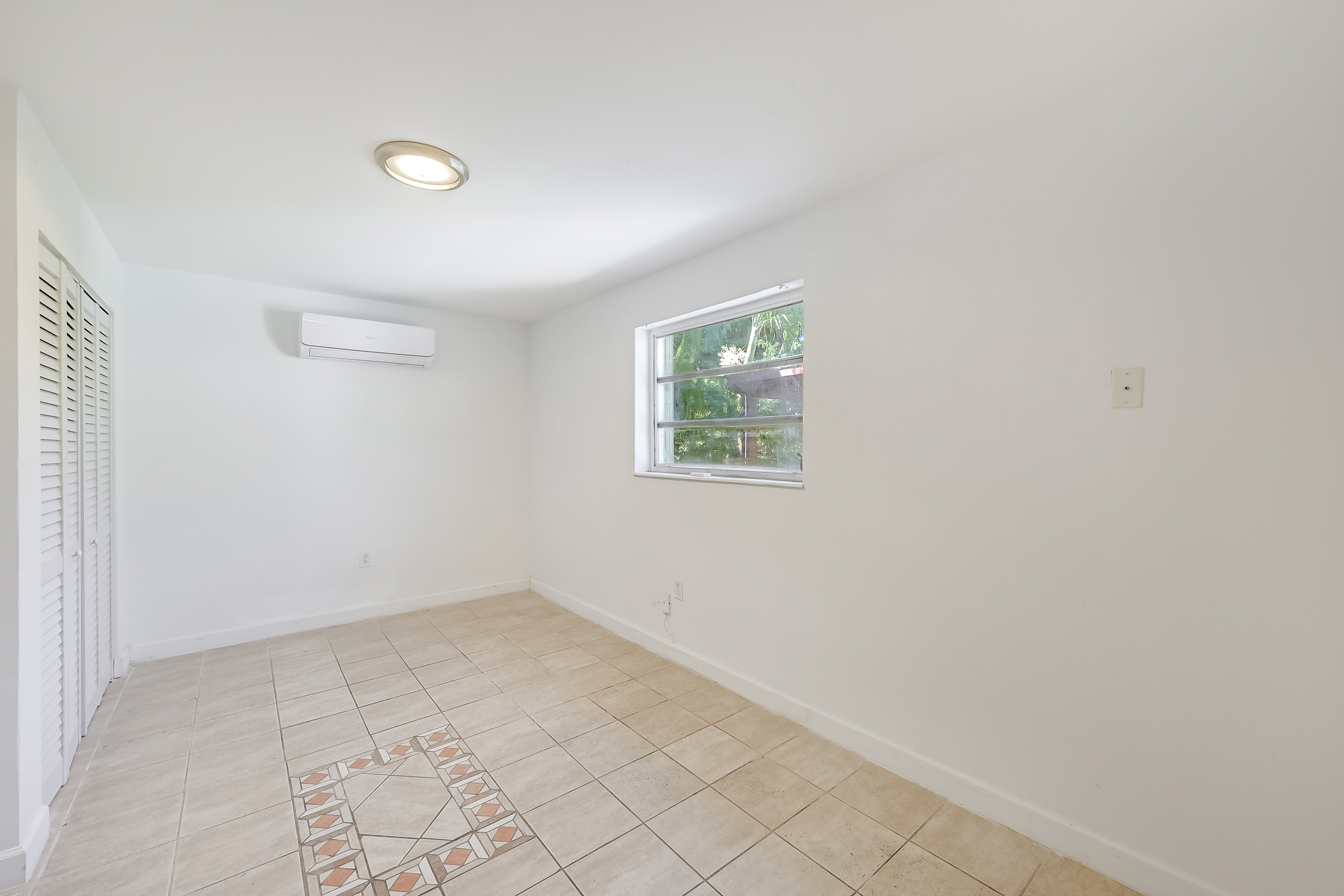 9056 Emerson Avenue Surfside FL 33154