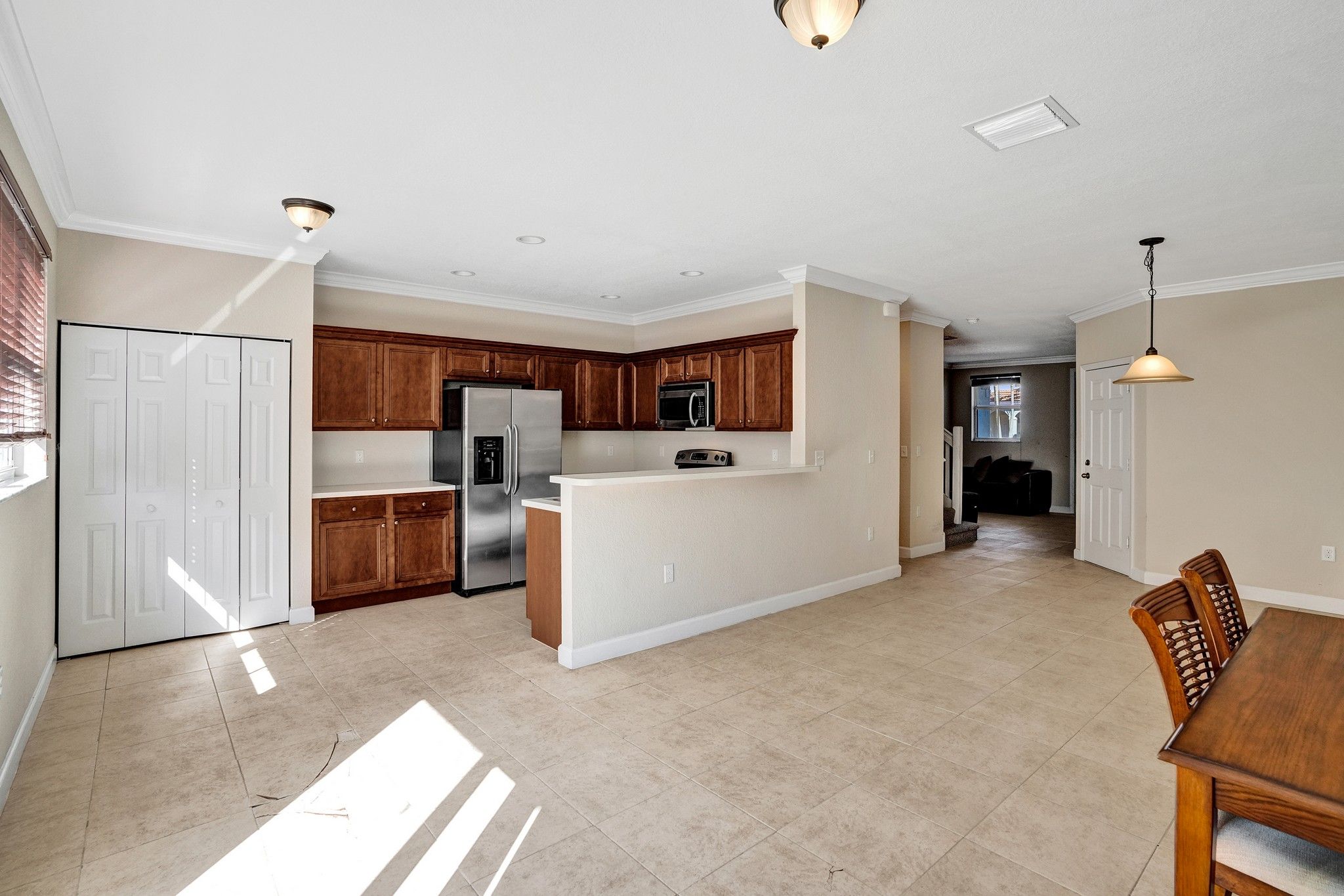 1042 NE 207th Terrace Miami FL 33179