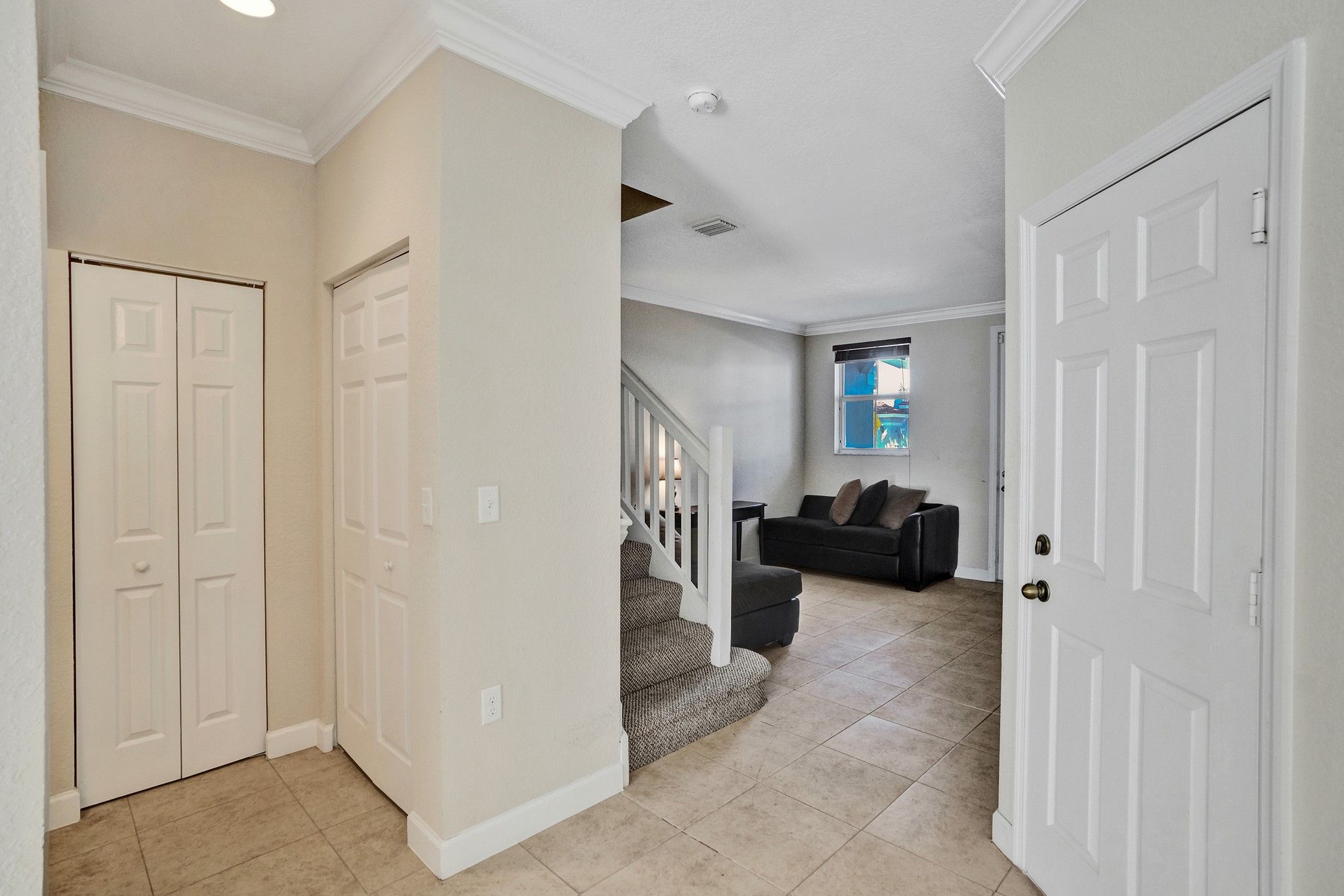 1042 NE 207th Terrace Miami FL 33179
