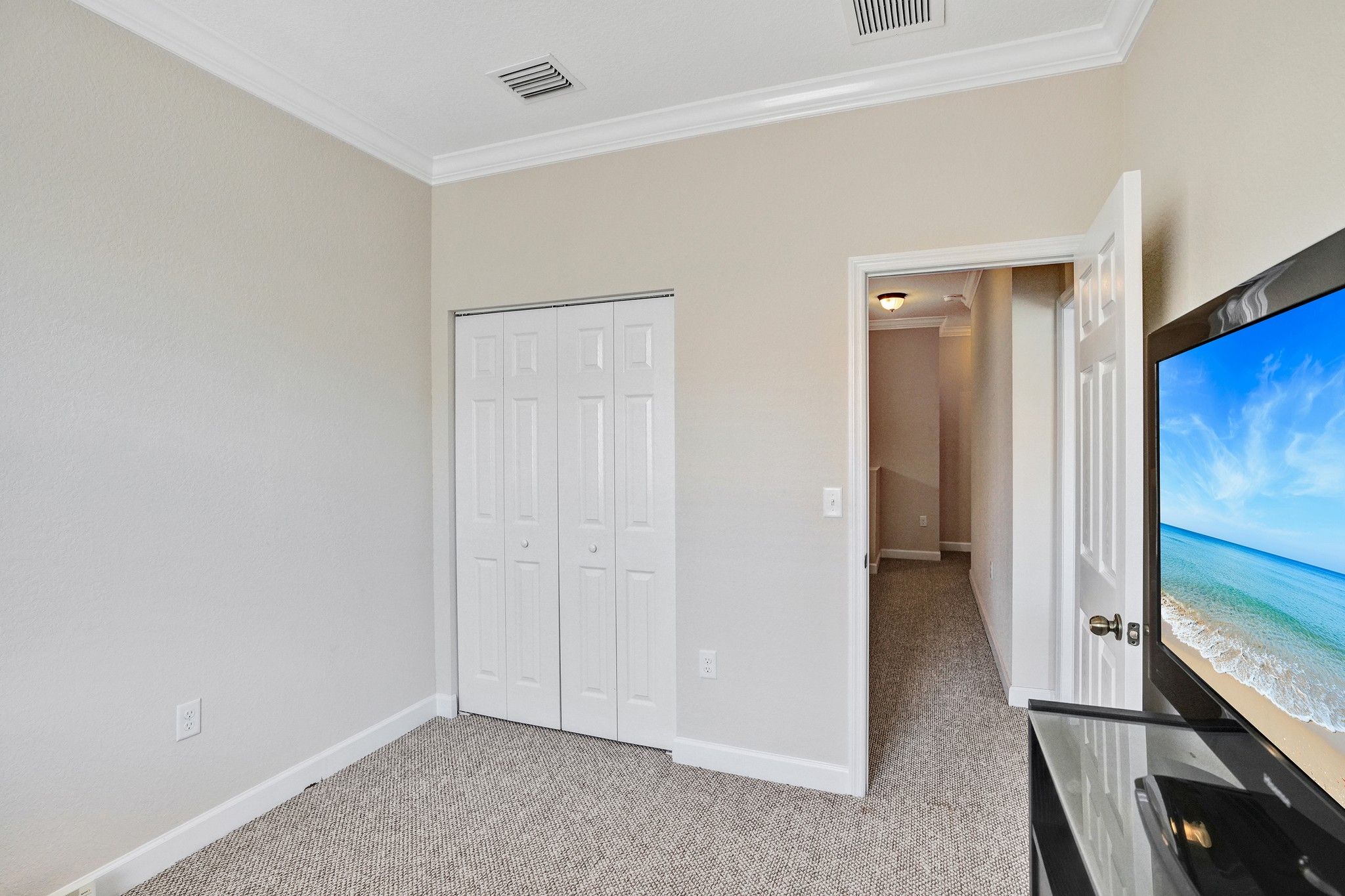 1042 NE 207th Terrace Miami FL 33179