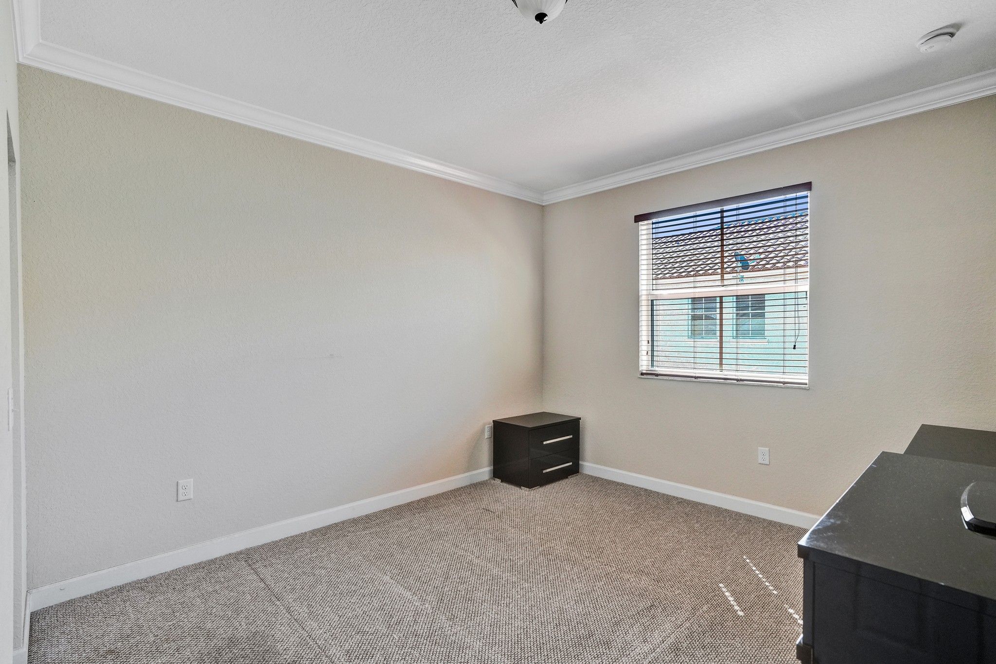 1042 NE 207th Terrace Miami FL 33179