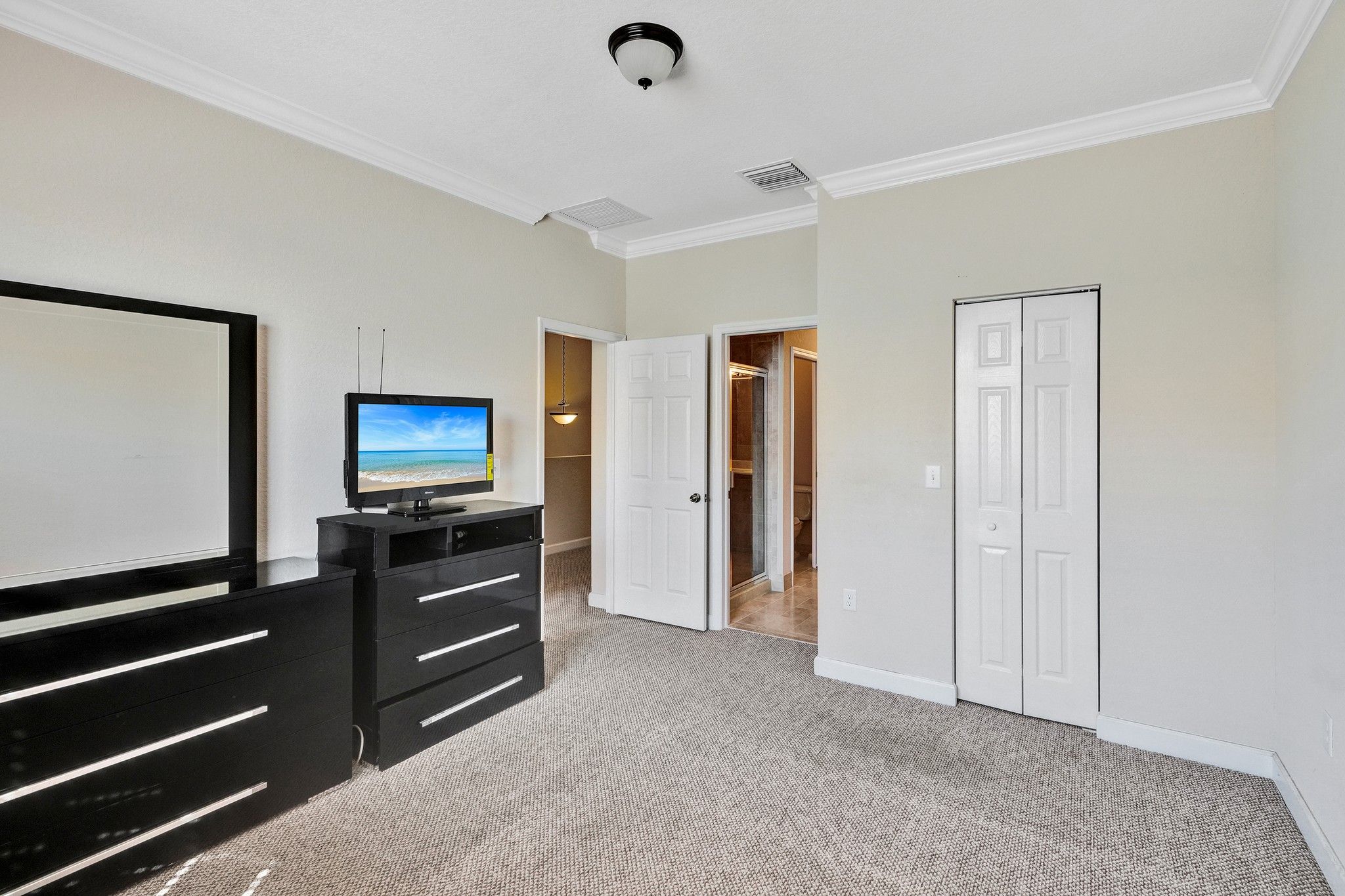 1042 NE 207th Terrace Miami FL 33179