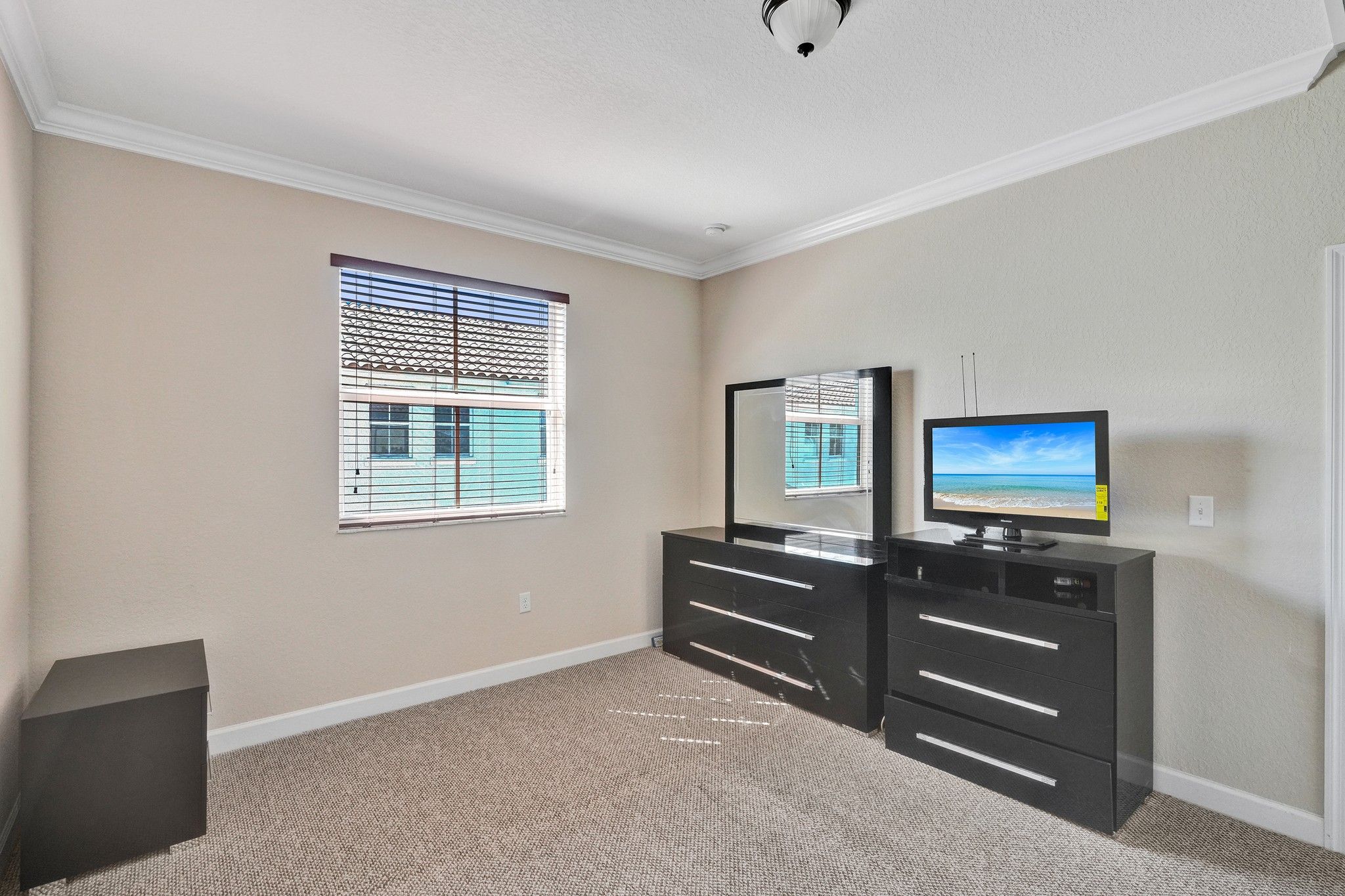1042 NE 207th Terrace Miami FL 33179