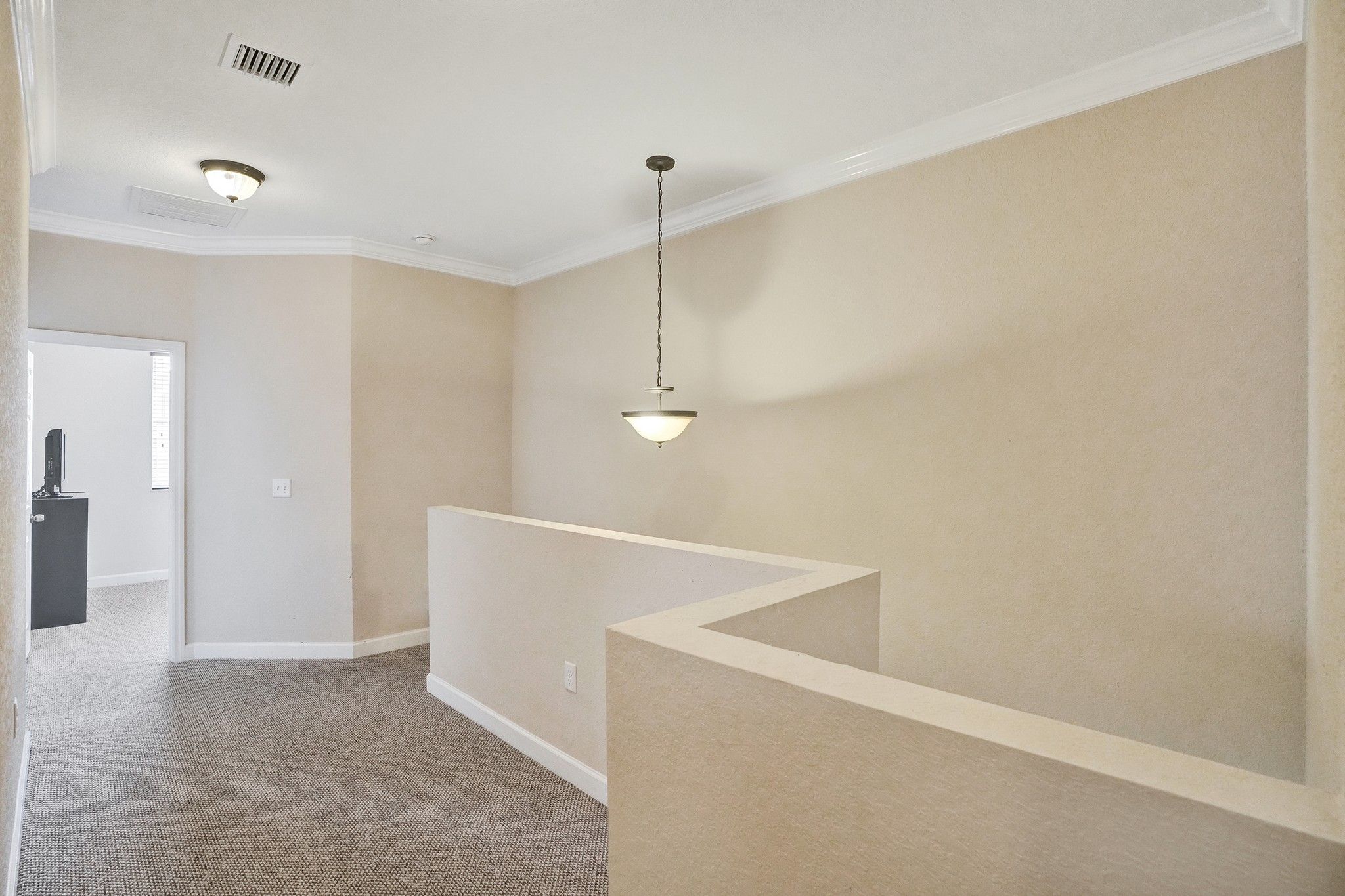 1042 NE 207th Terrace Miami FL 33179