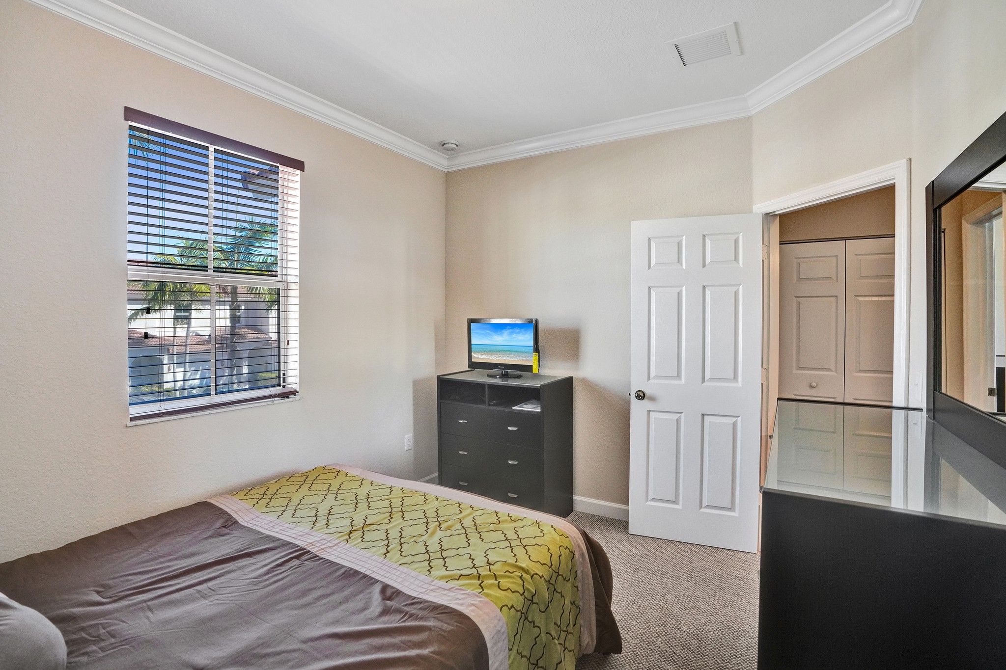 1042 NE 207th Terrace Miami FL 33179