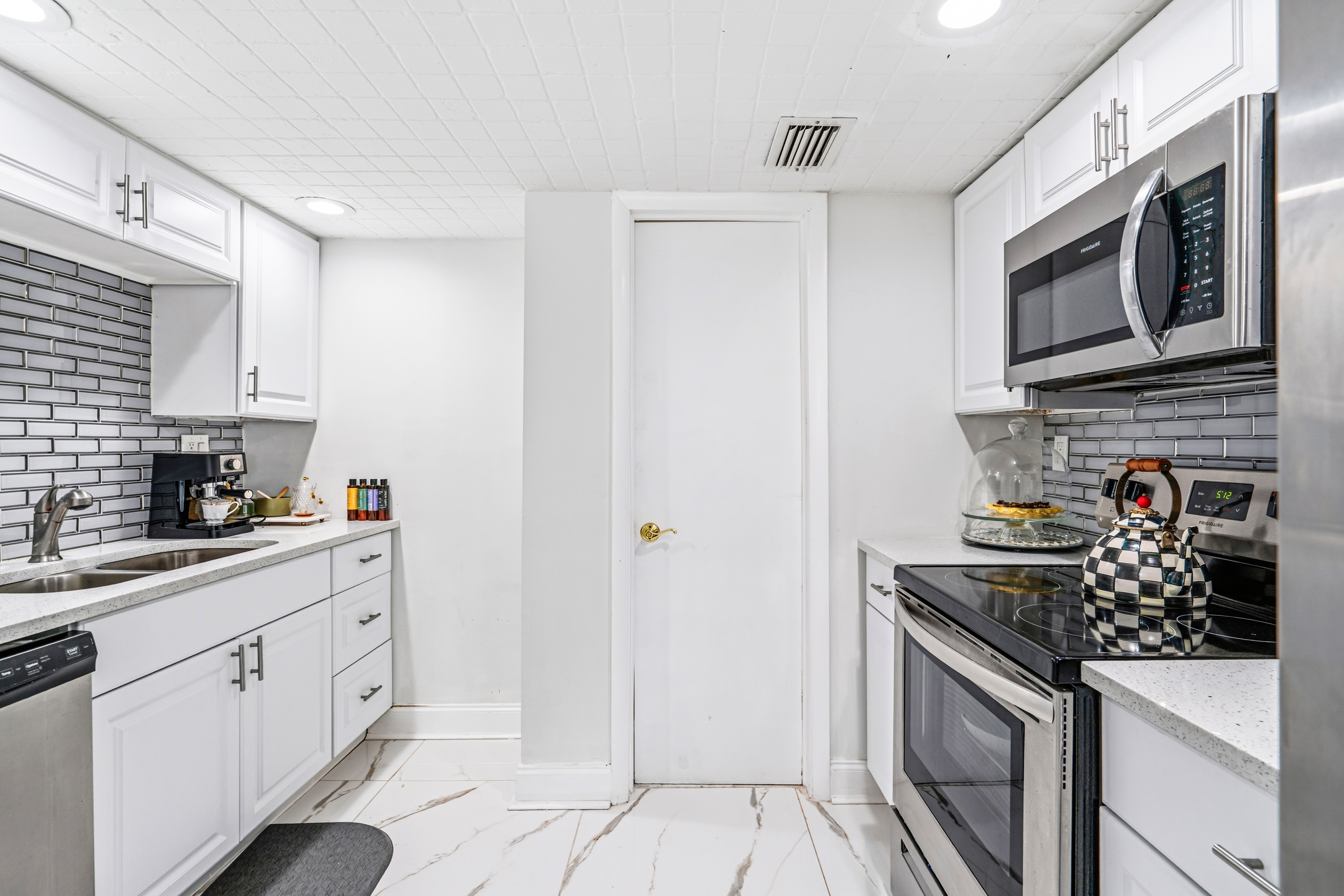 905 Brickell Bay Drive Miami FL 33131