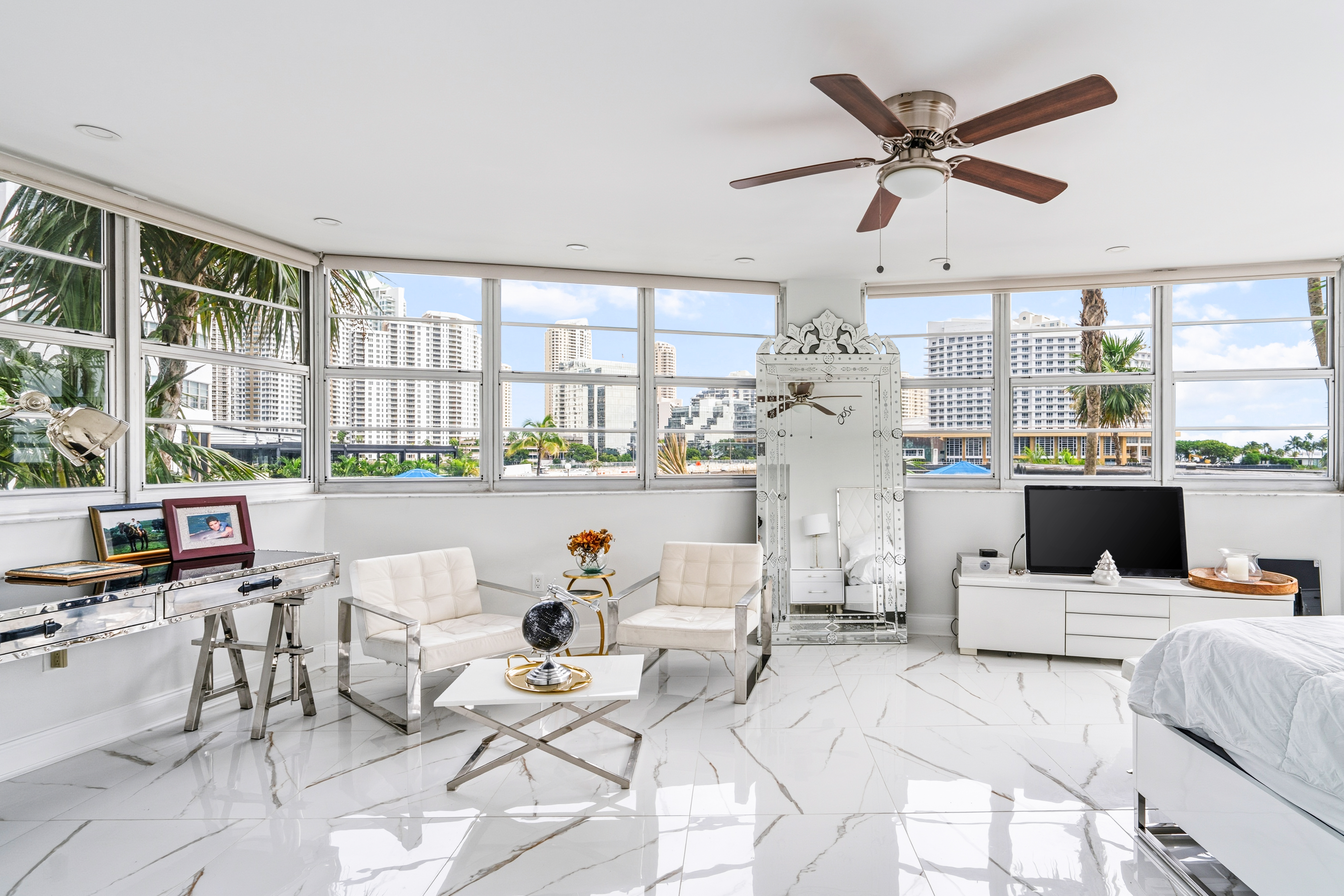 905 Brickell Bay Drive Miami FL 33131