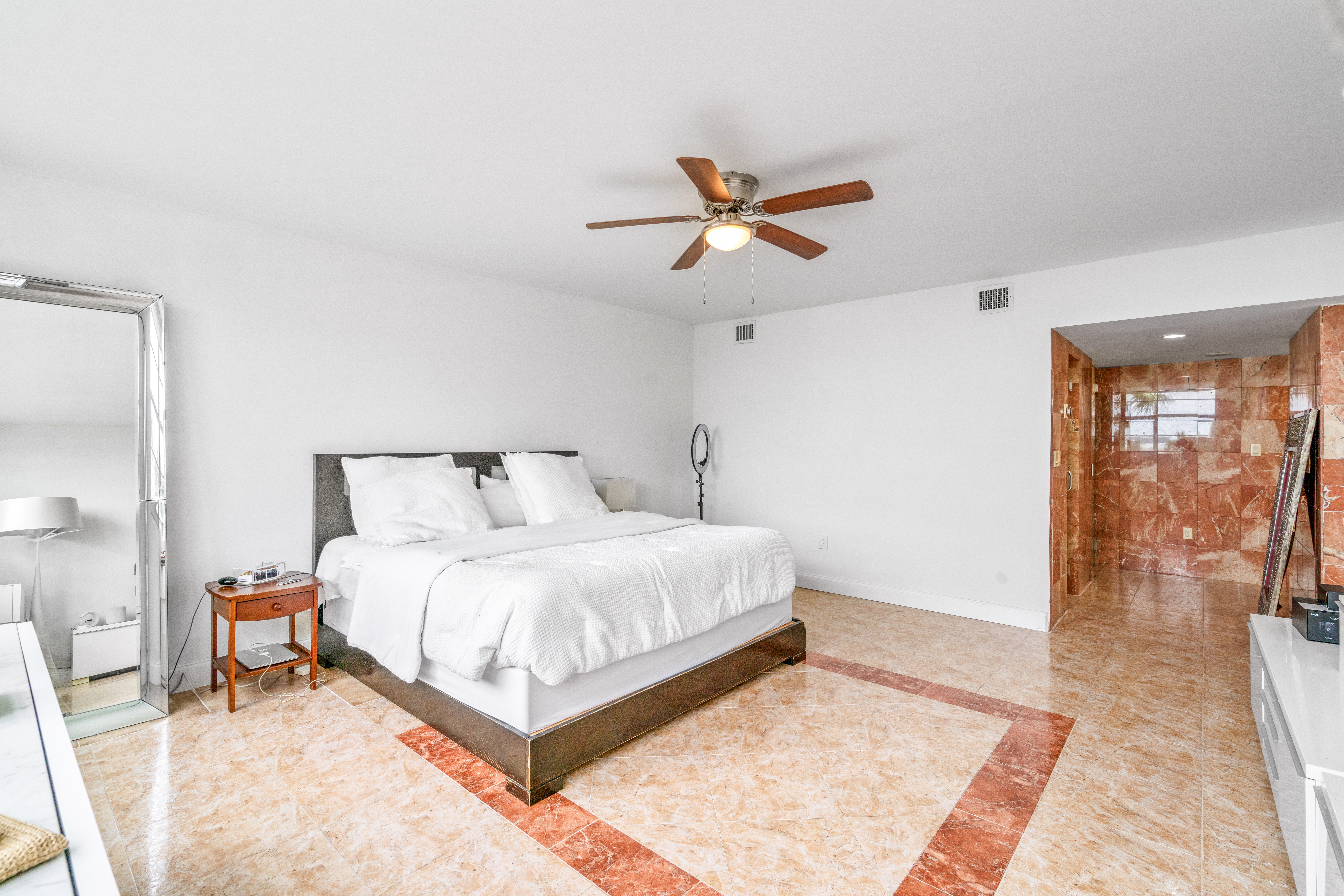 905 Brickell Bay Drive Miami FL 33131