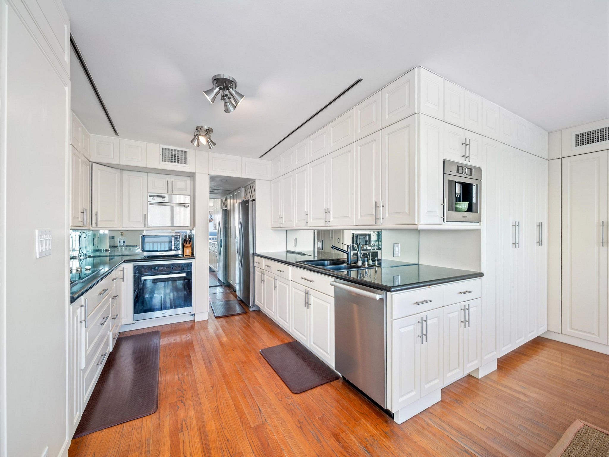 2200 S Ocean Lane Fort Lauderdale FL 33316