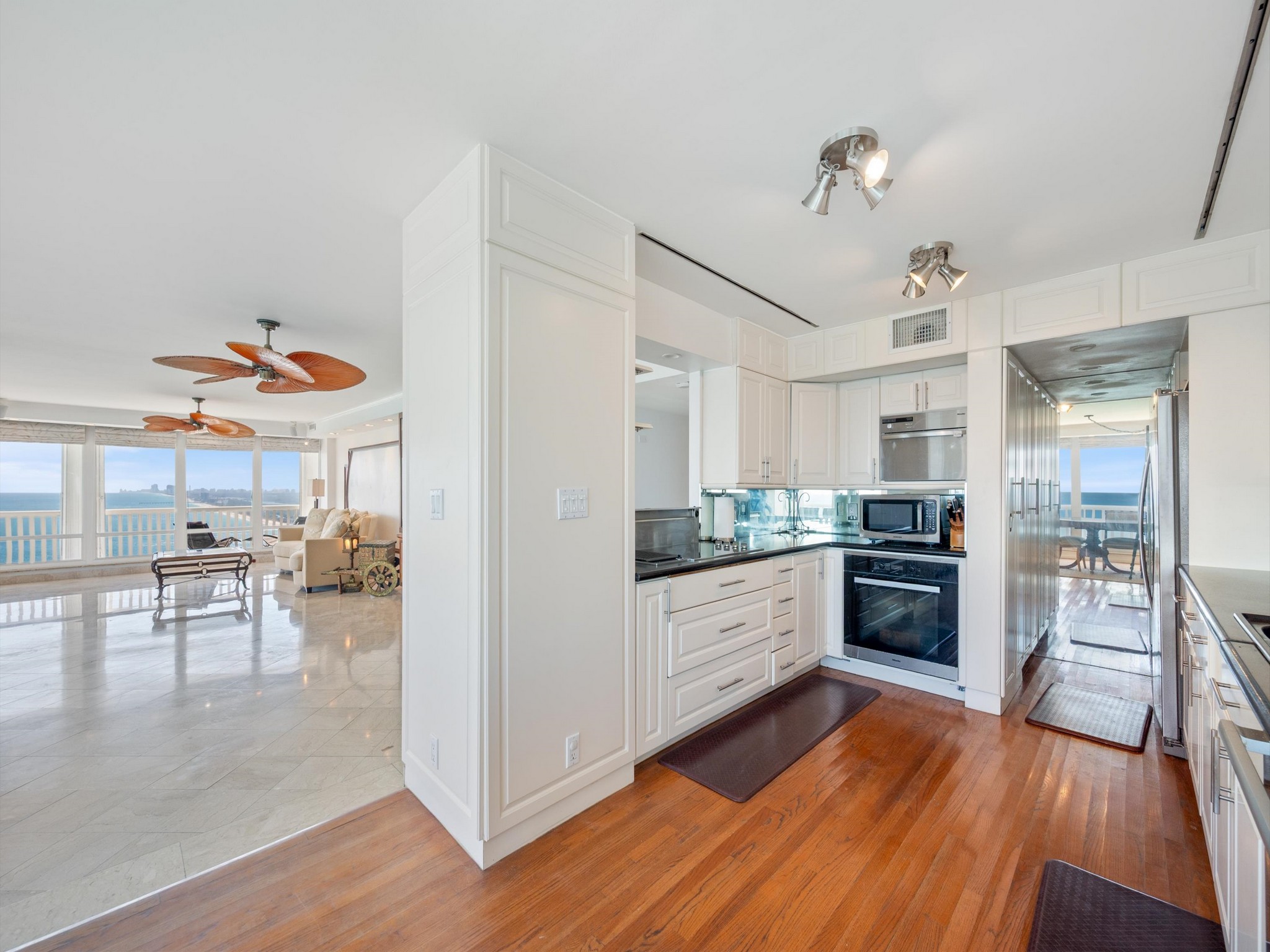 2200 S Ocean Lane Fort Lauderdale FL 33316