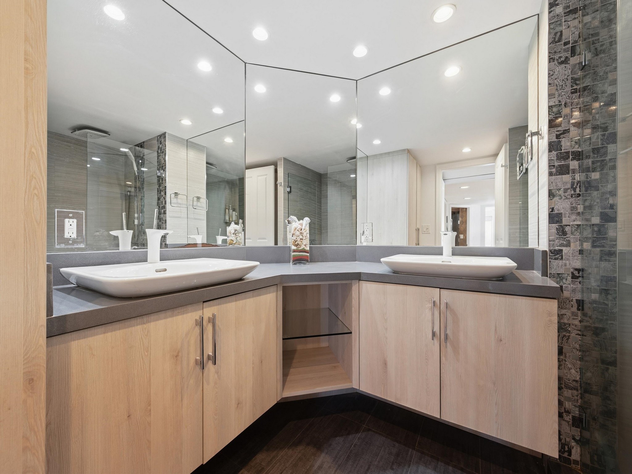 2200 S Ocean Lane Fort Lauderdale FL 33316