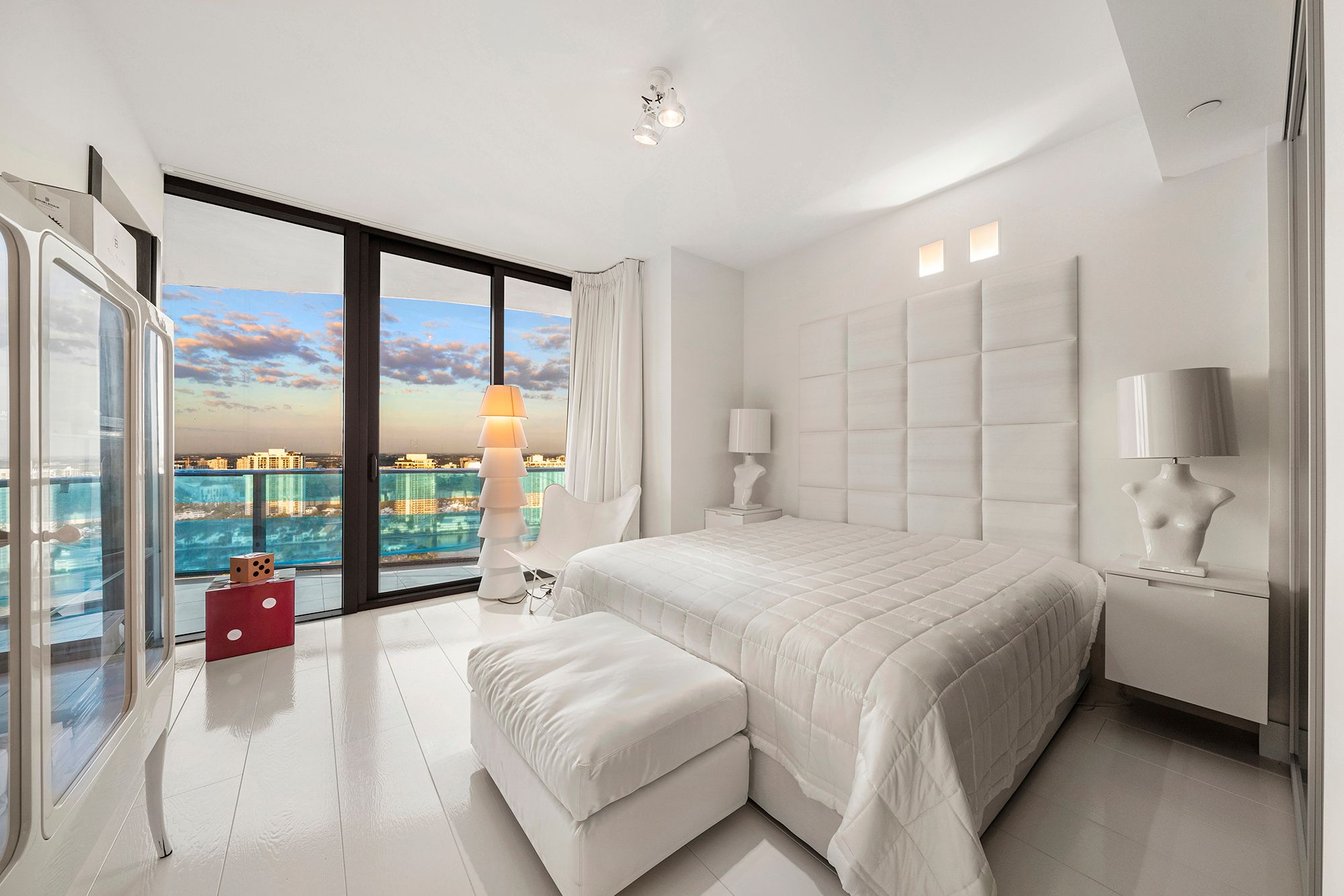 19575 Collins Avenue Sunny Isles Beach FL 33160