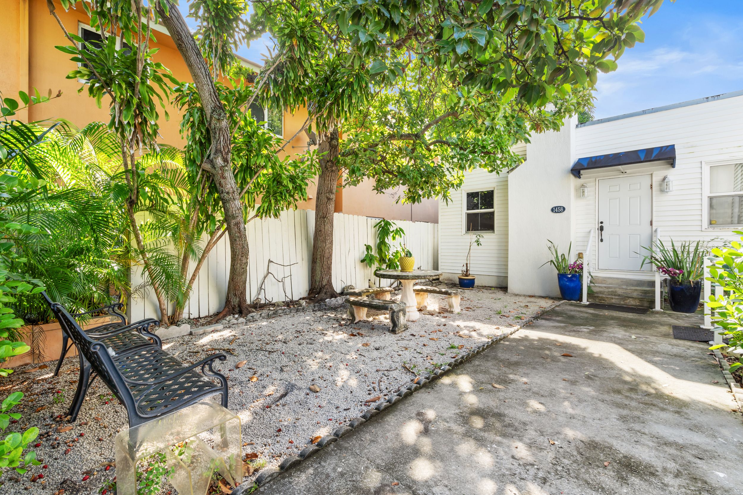 1460 NW 2nd Street Miami FL 33125