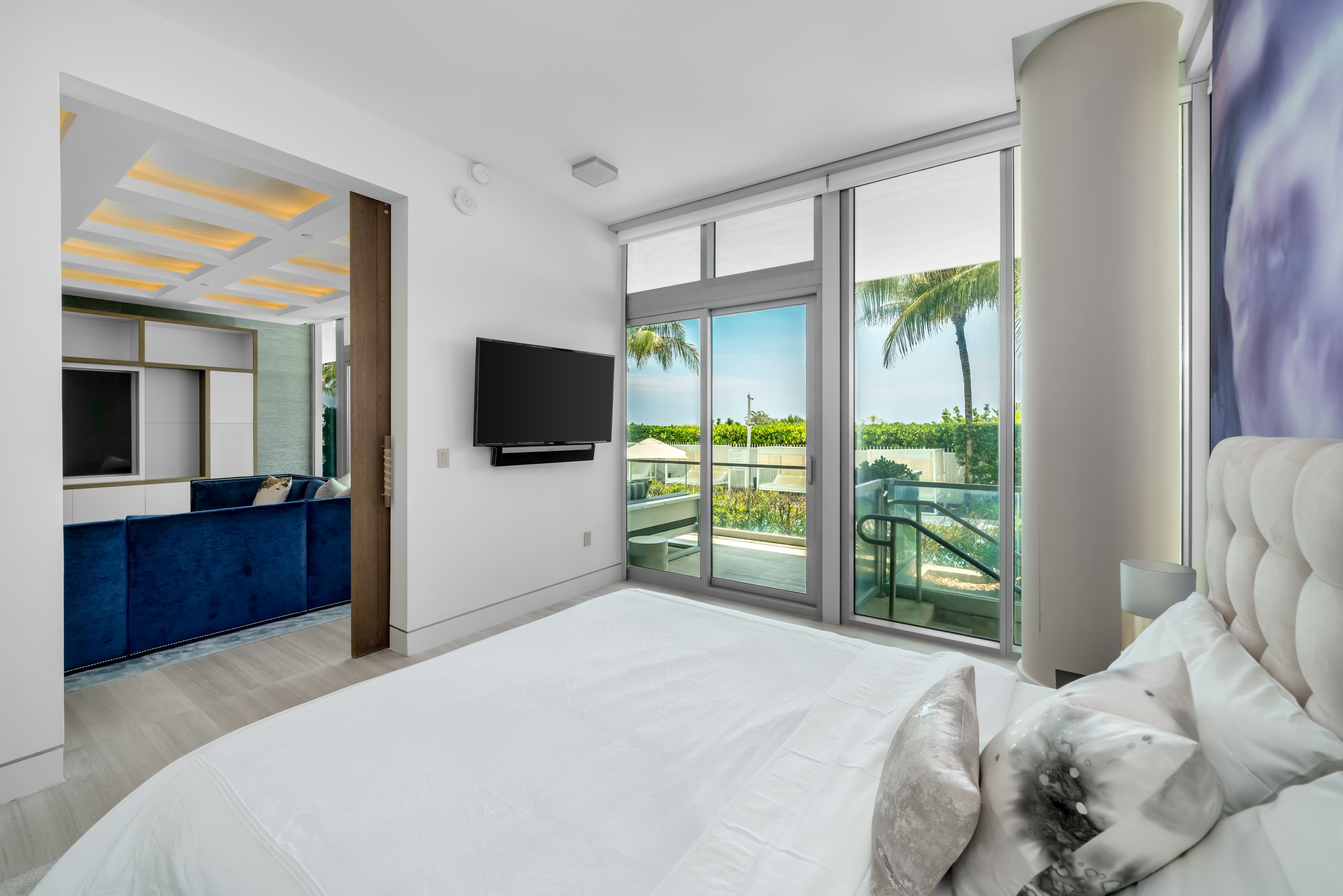 321 Ocean Drive Miami Beach FL 33139