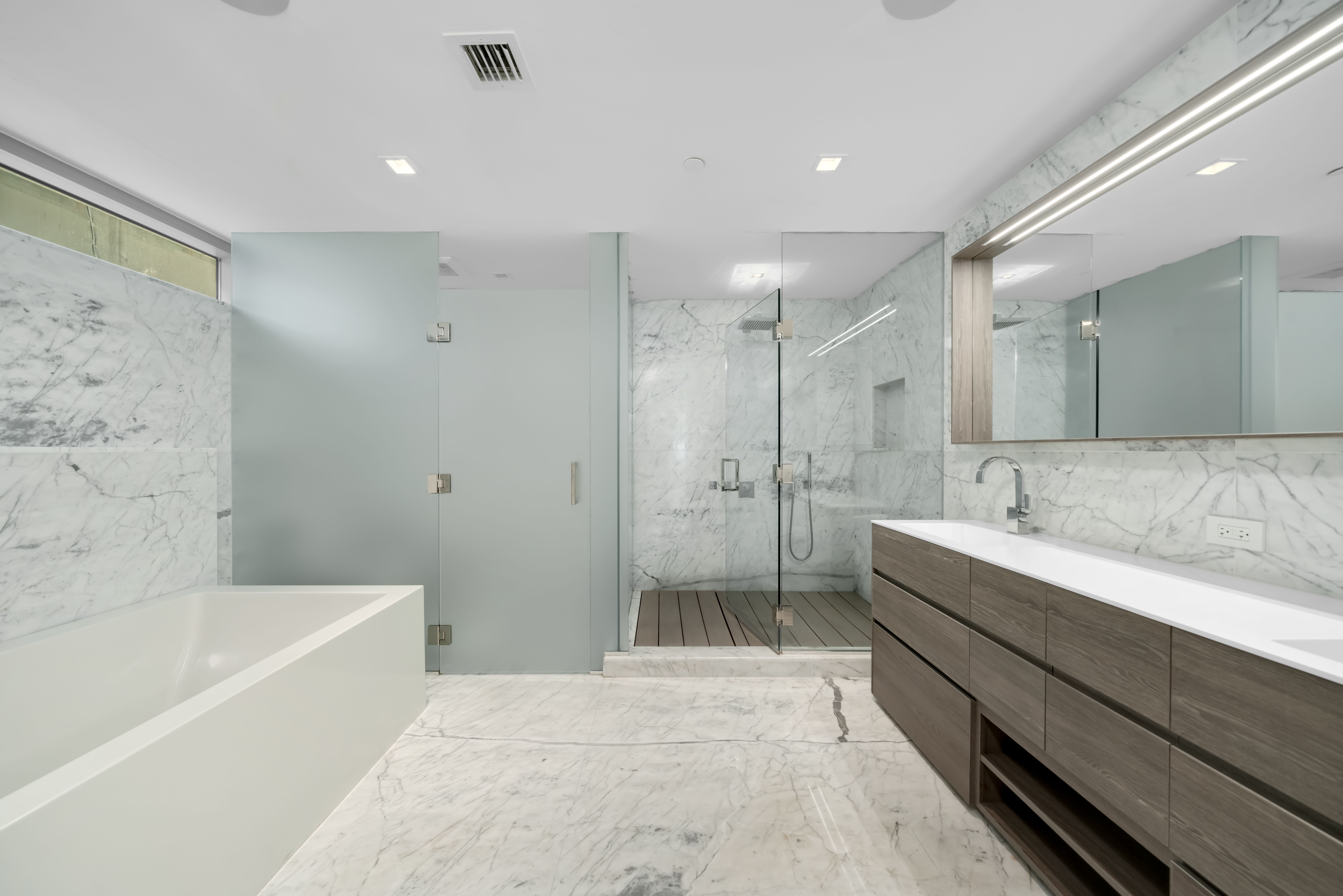321 Ocean Drive Miami Beach FL 33139