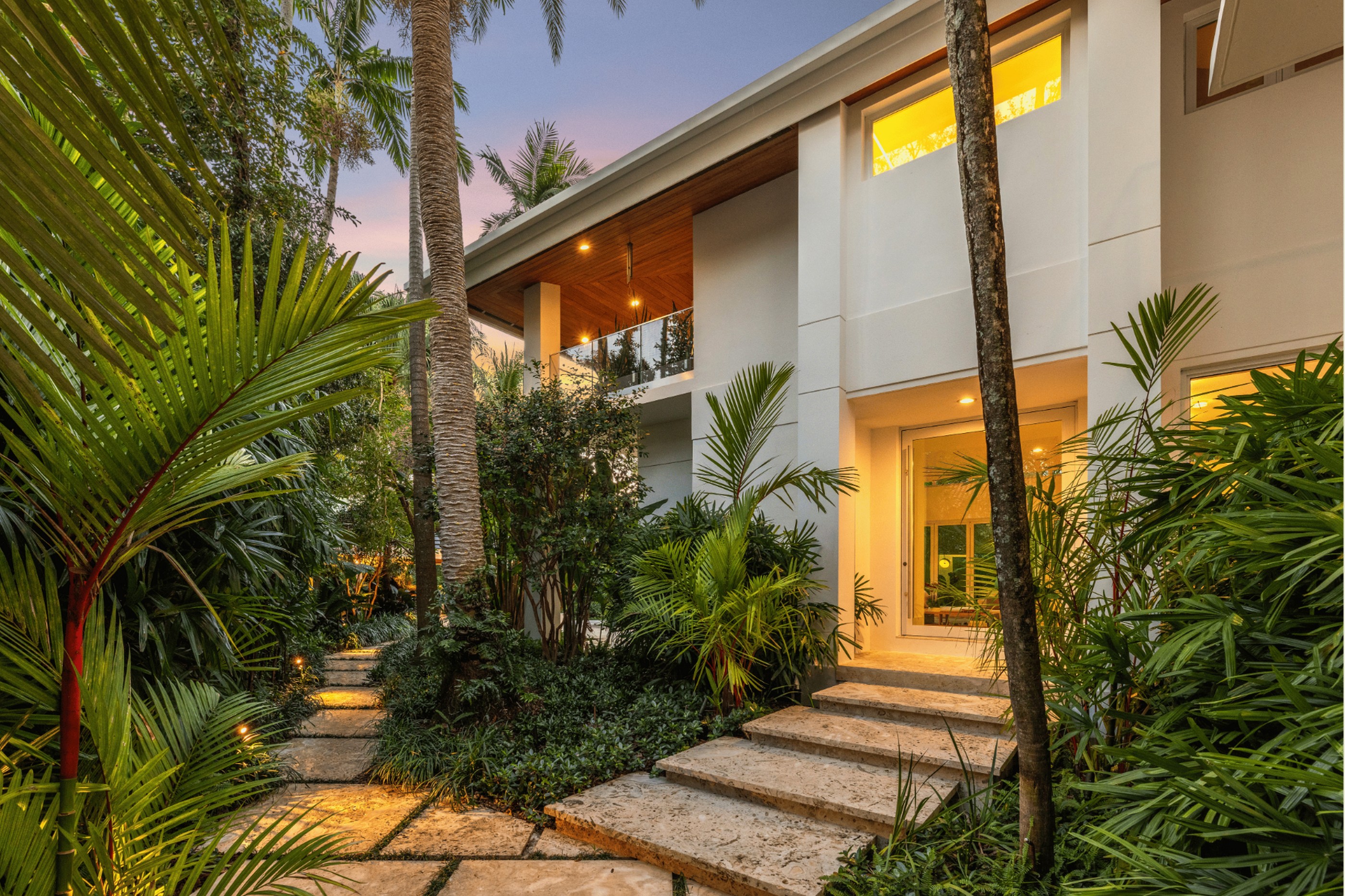 7150 W Lago Drive Coral Gables FL 33143