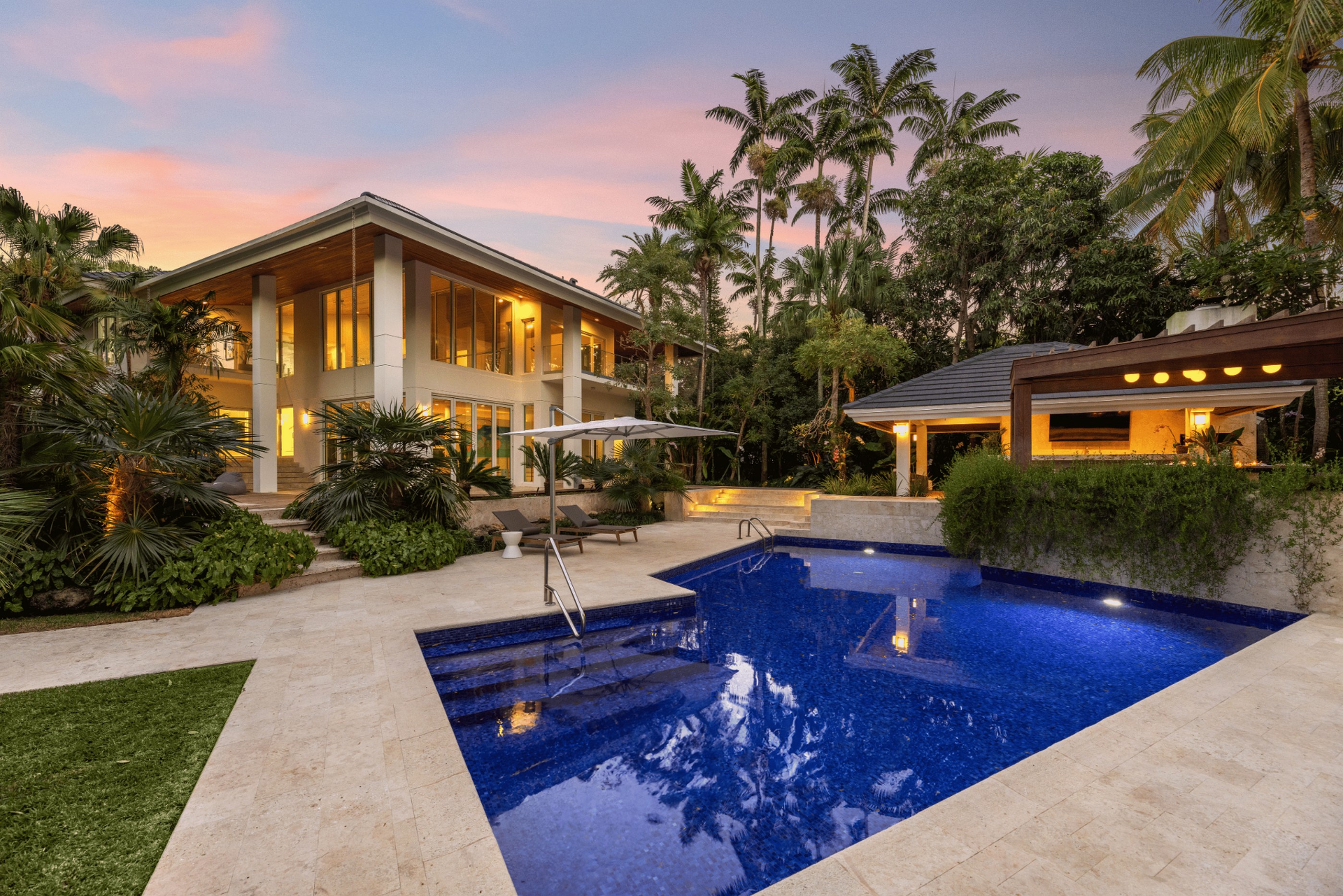 7150 W Lago Drive Coral Gables FL 33143