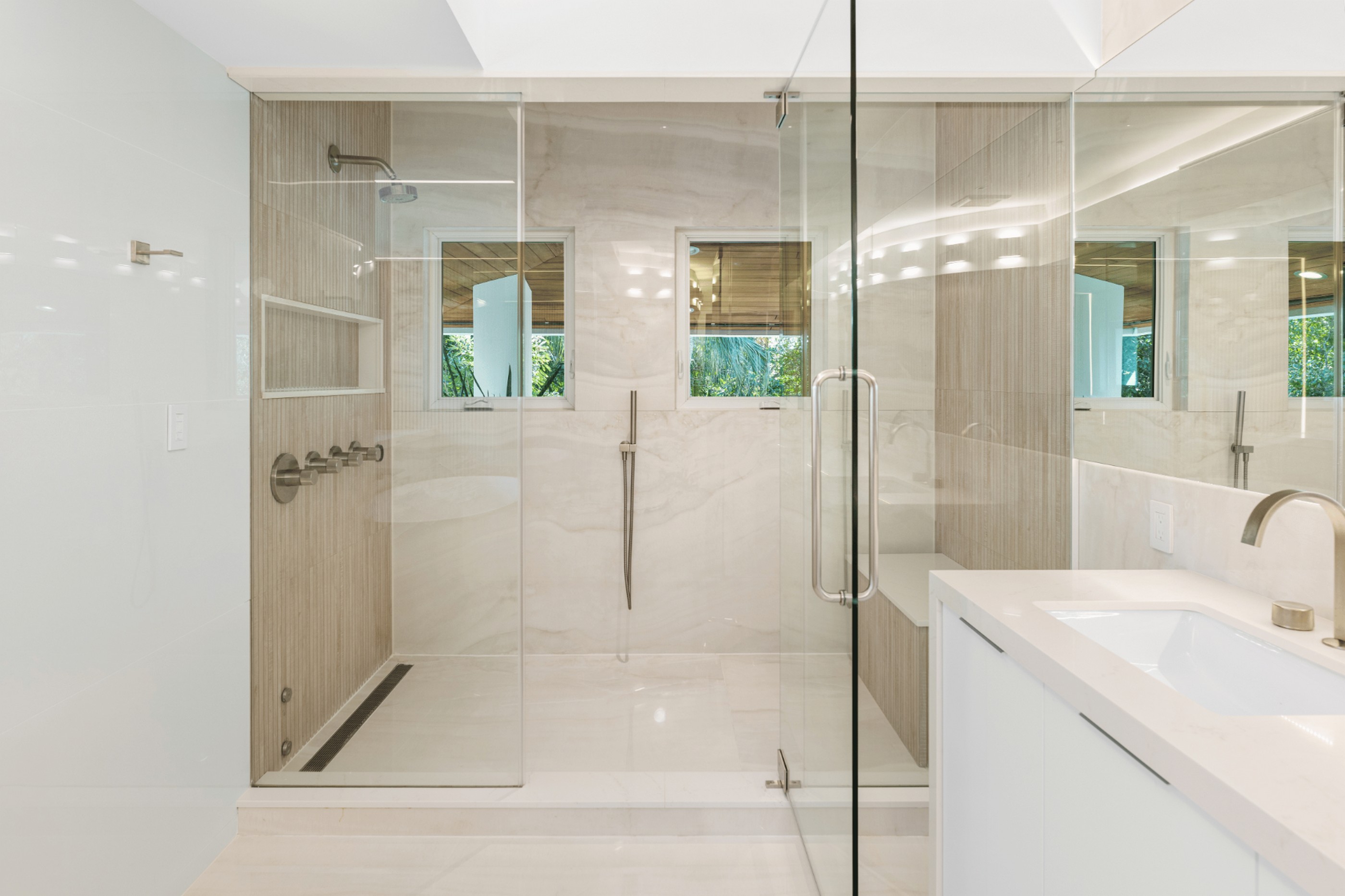 7150 W Lago Drive Coral Gables FL 33143