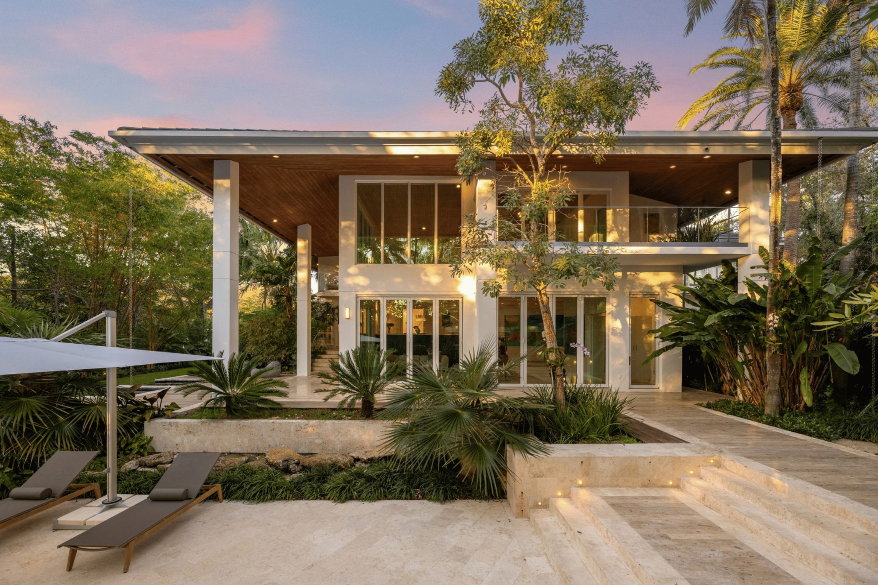 7150 W Lago Drive Coral Gables FL 33143