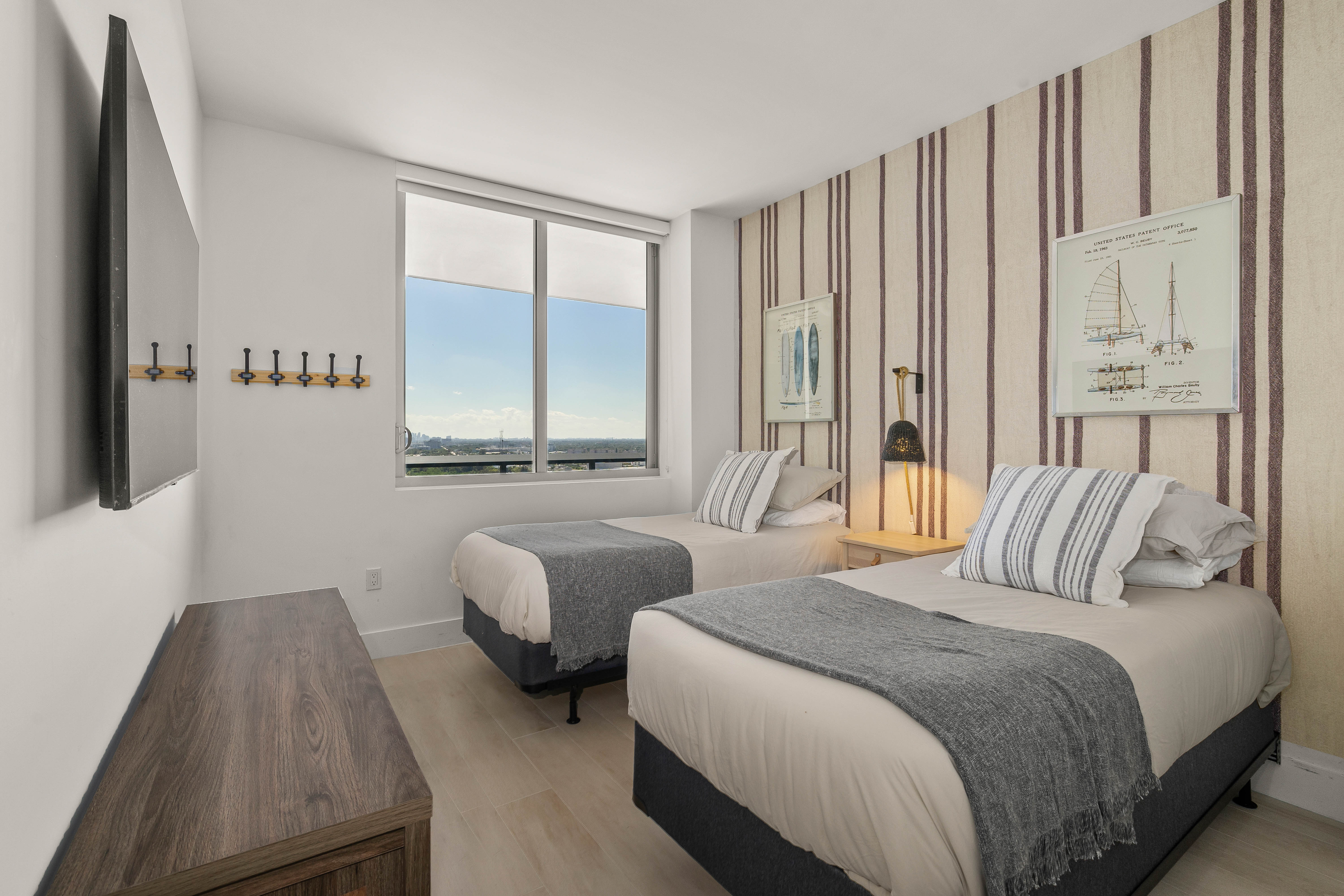 16385 Biscayne Boulevard North Miami Beach FL 33160