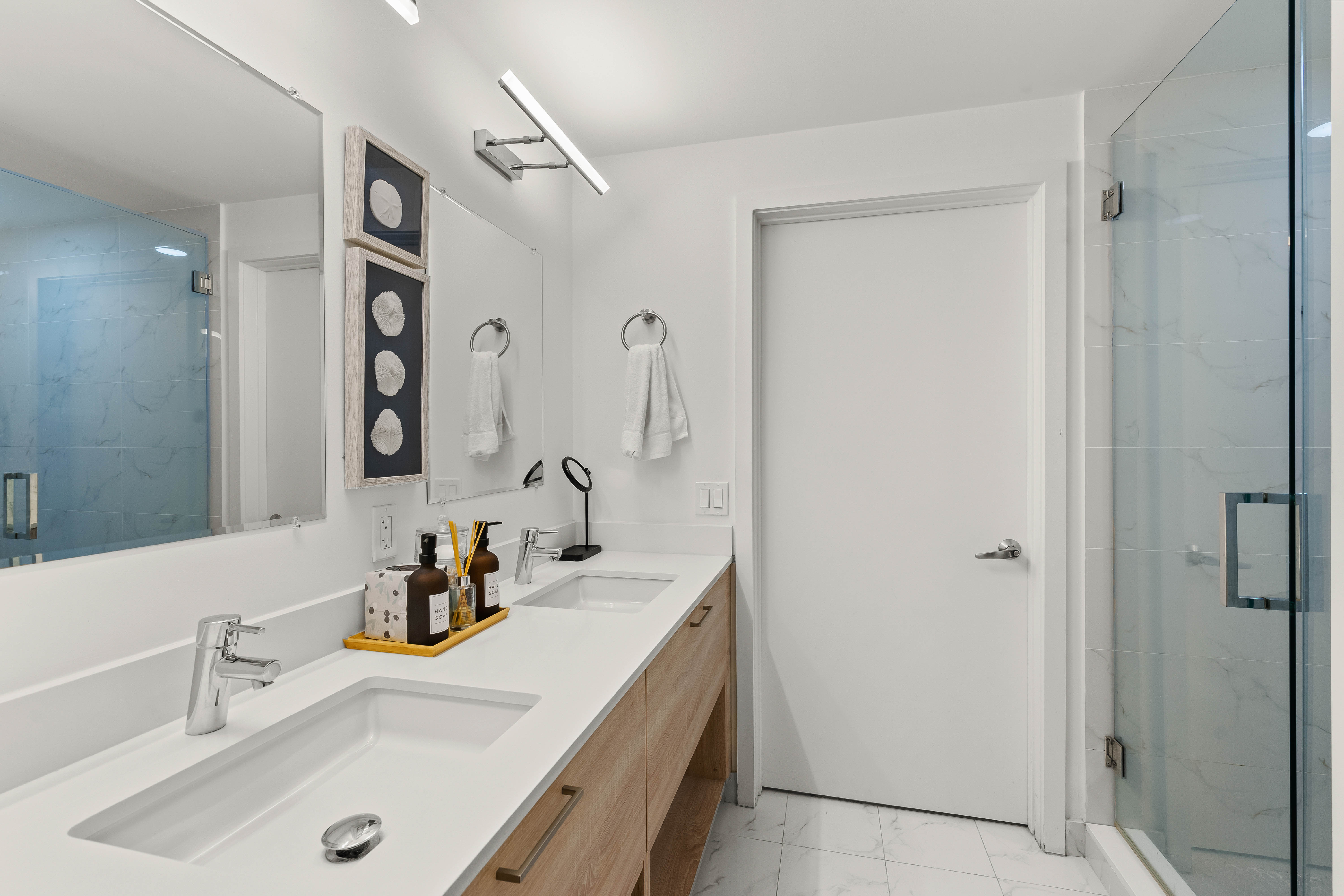 16385 Biscayne Boulevard North Miami Beach FL 33160