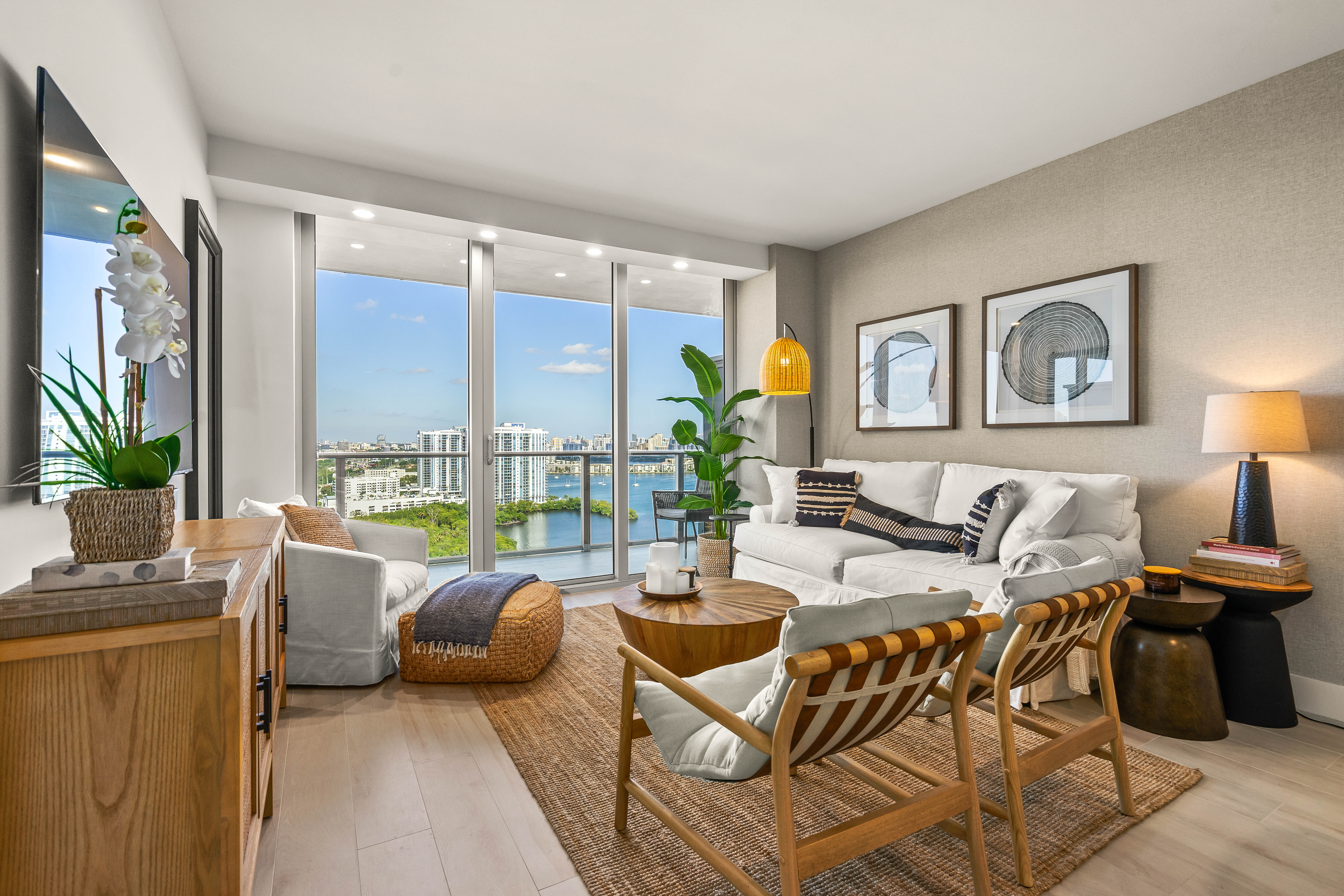 16385 Biscayne Boulevard North Miami Beach FL 33160